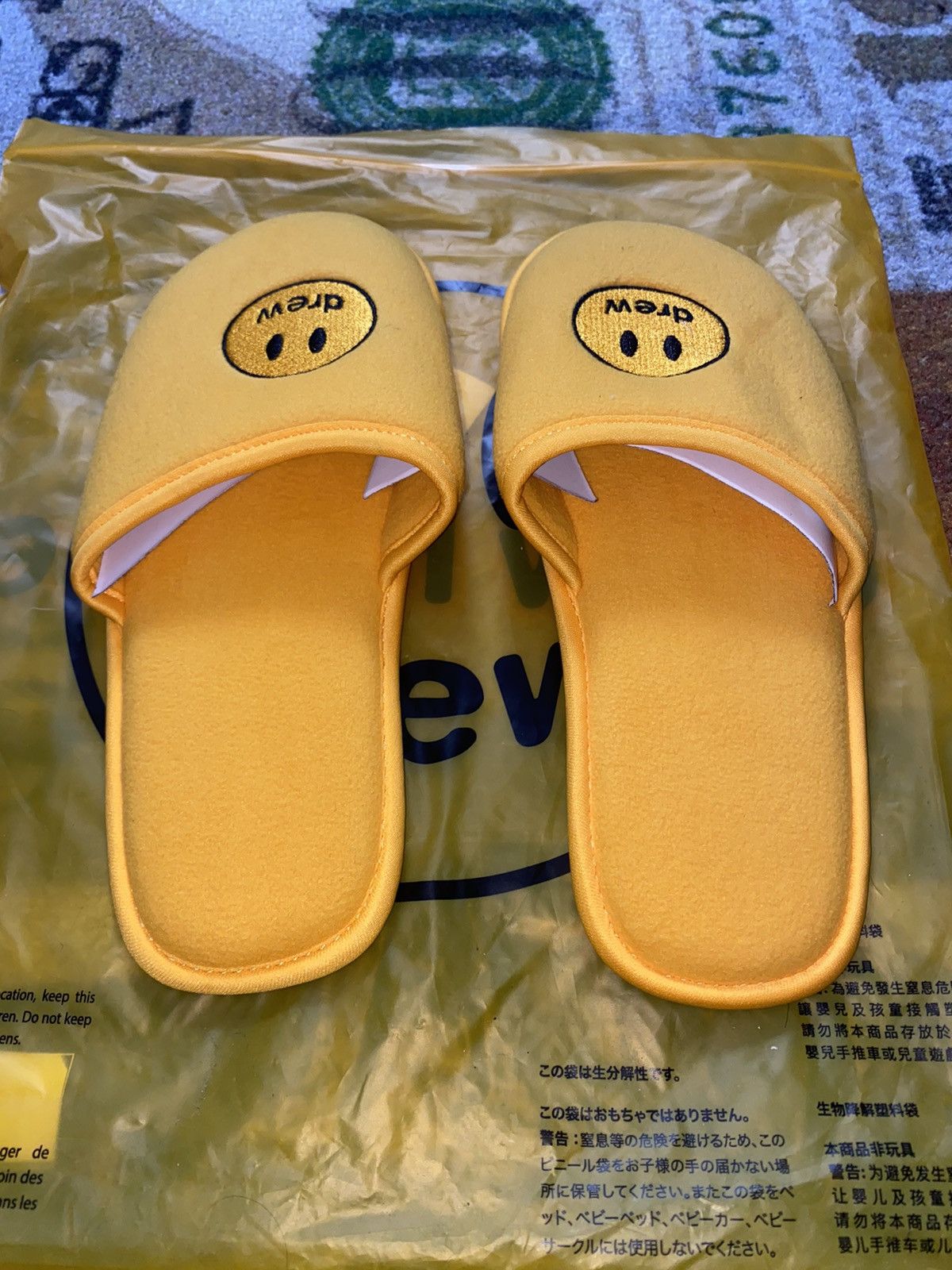 Drew House × Justin Bieber Justin Bieber x Drew House Mascot Slippers SMALL MEDIUM Size US 8 / EU 41 - 2 Thumbnail