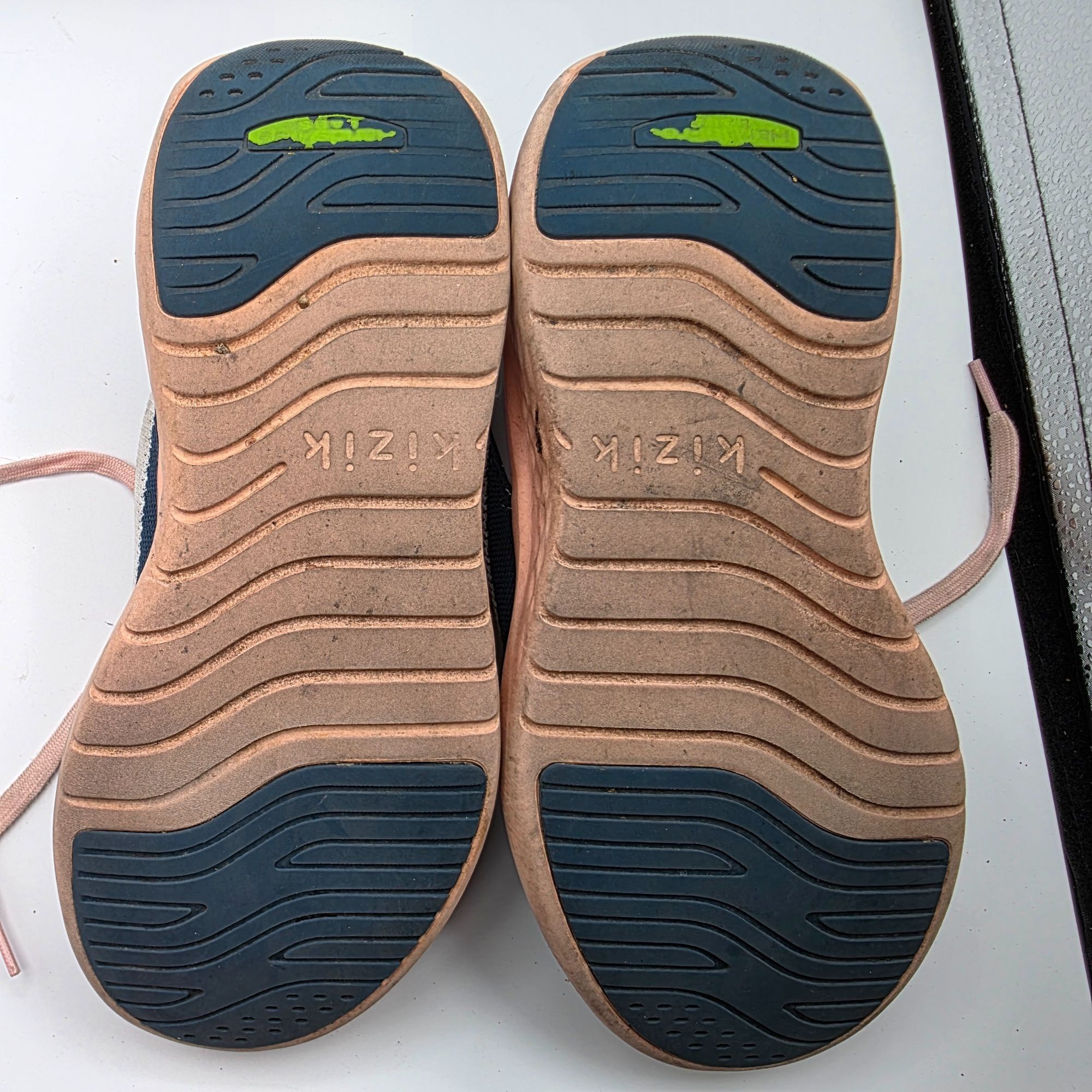 Other Kizik Athens Bahama Hands Free Womens Size 9 Gray Pink Athle Size US 9 / IT 39 - 8 Thumbnail