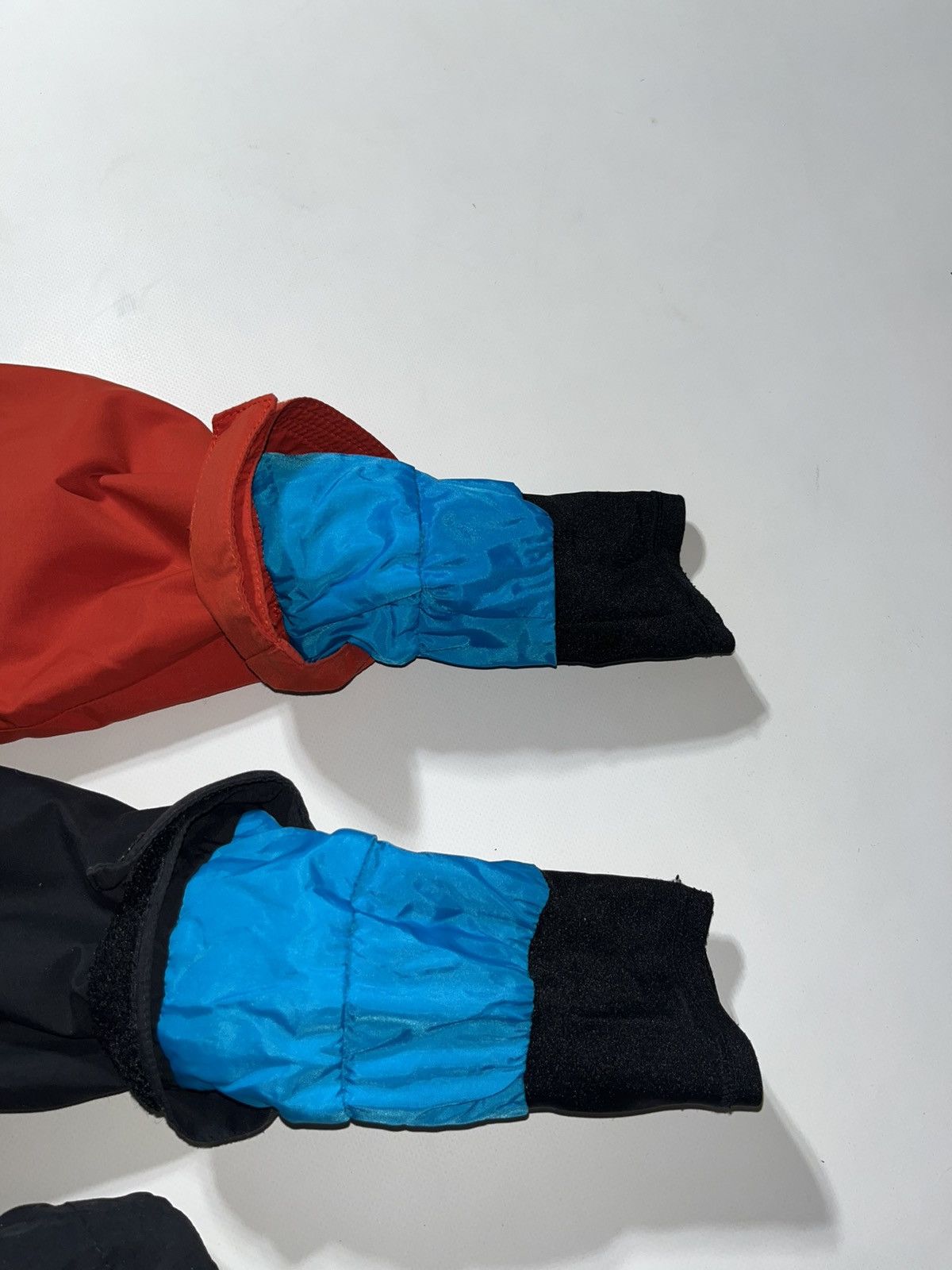 Burton Rare Nitro Snowboarding jacket very functional Size M Size US M / EU 48-50 / 2 - 18 Thumbnail