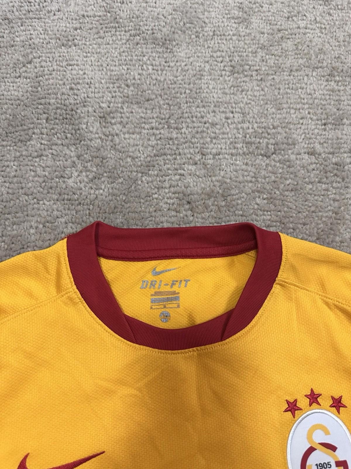 Nike 2011-12 Galatasaray Nike Third Football Shirt Soccer Jersey Size US L / EU 52-54 / 3 - 4 Thumbnail