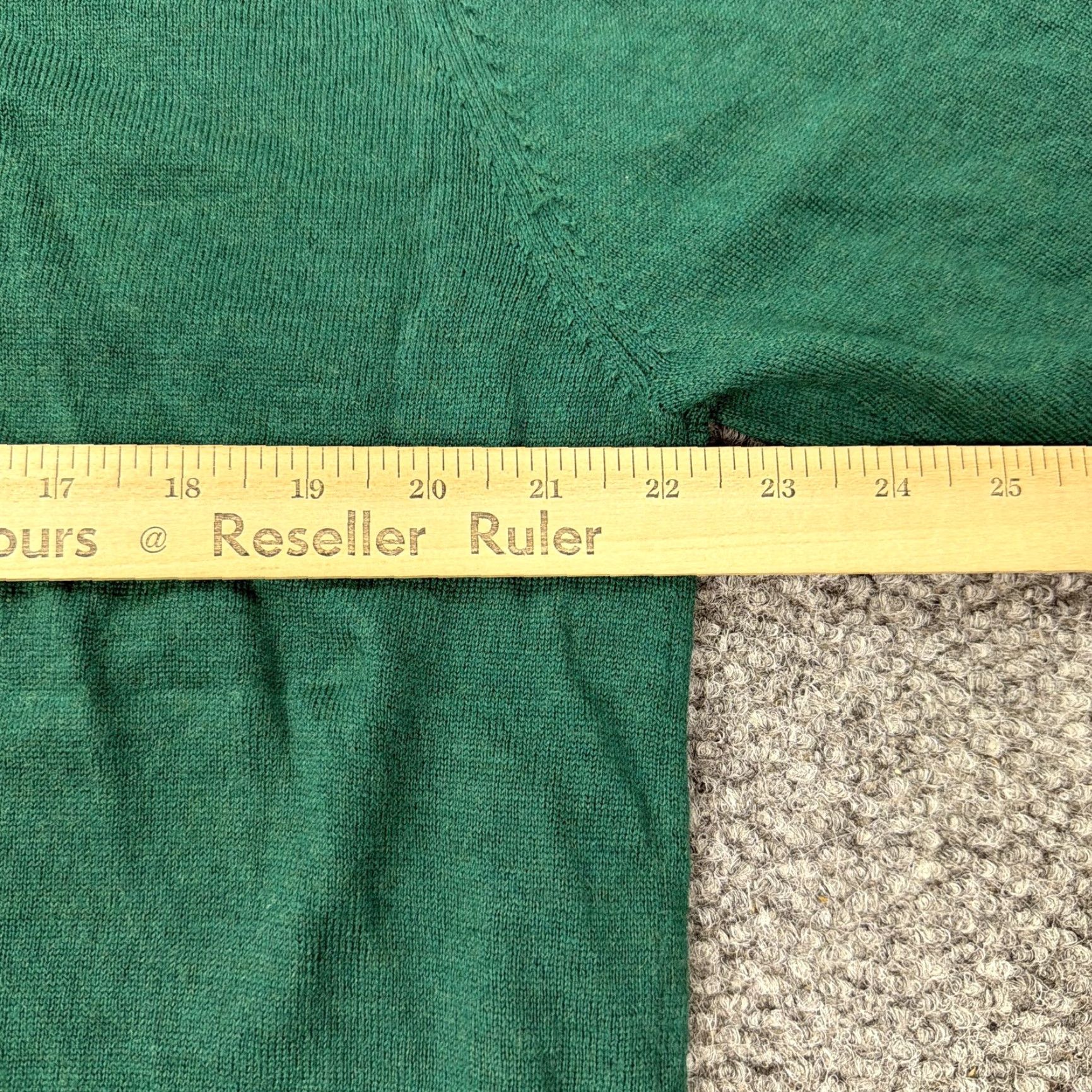 Vintage Turnbury Sweater Mens 2XT Green Extra Fine Merino Wool V Neck Pullover Knit Size US XXL / EU 58 / 5 - 6 Thumbnail