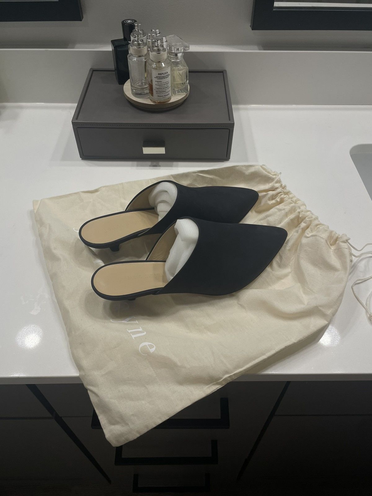 Designer Jenni Kayne kitten heel mules Size US 7 / IT 37 - 4 Thumbnail