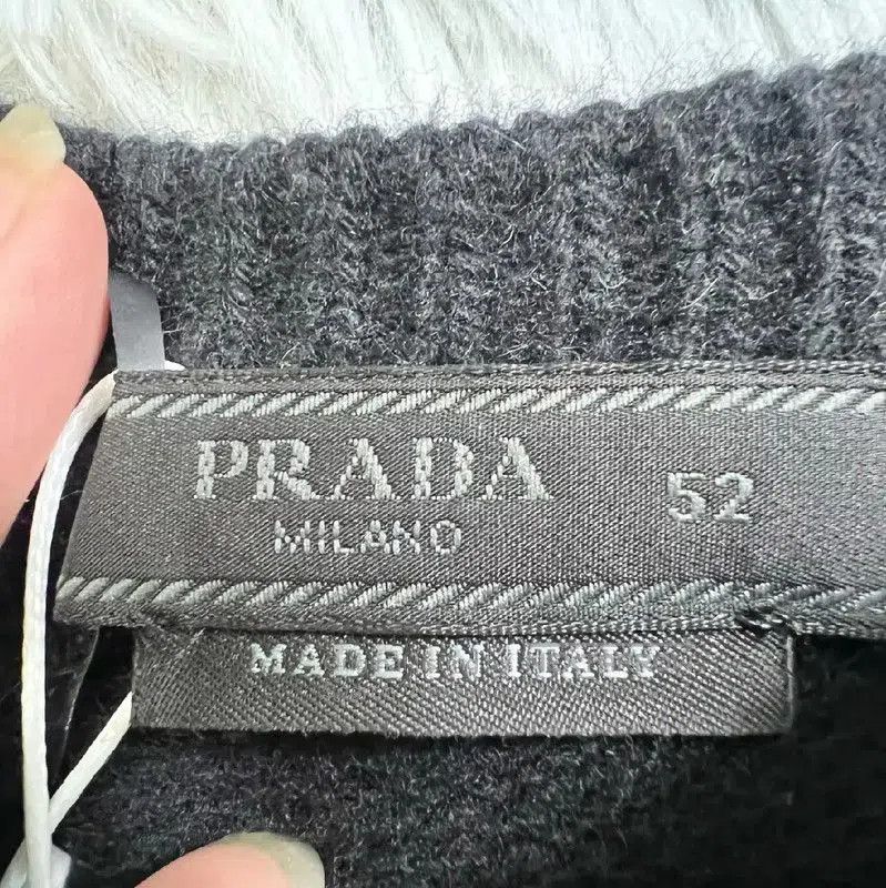 Prada Prada Black Knitted Sweater with Flame Design. Size US L / EU 52-54 / 3 - 3 Thumbnail