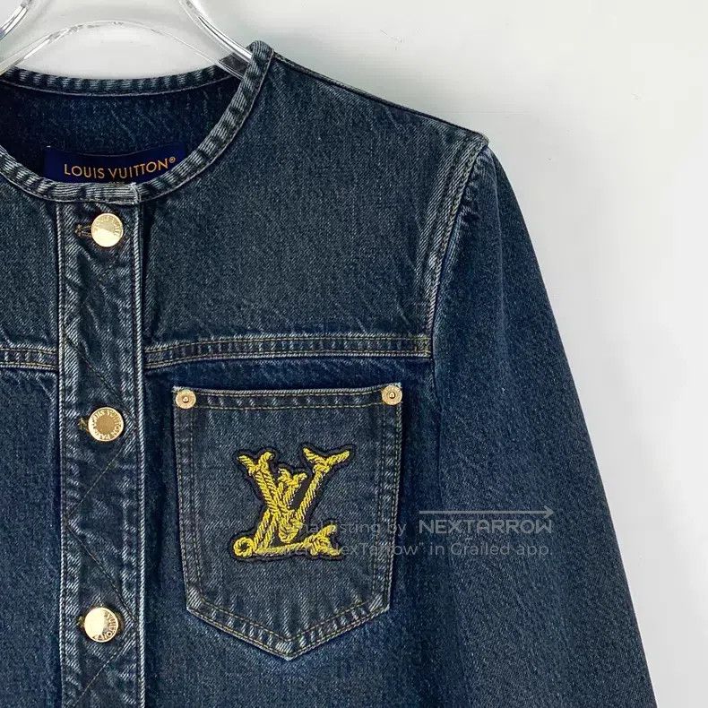 Louis Vuitton Louis Vuitton 24 dark blue logo embroidered cotton crew ne Size XS / US 0-2 / IT 36-38 - 3 Thumbnail