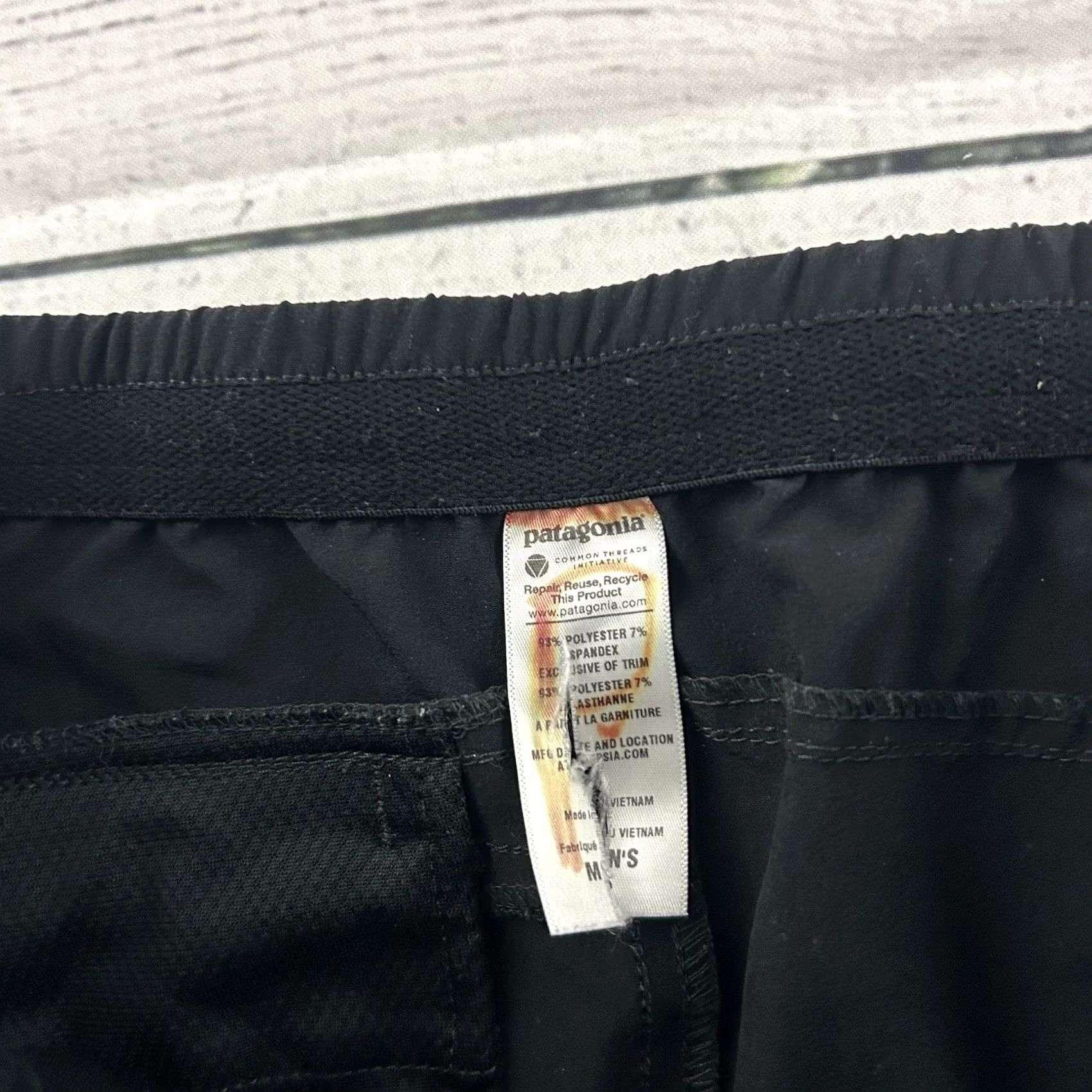 Patagonia Patagonia Traverse Ankle Zip Pants Men's Small Black Jogger Activewear Pants Mens Small Black Patagonia Traverse Size US 29 - 4 Thumbnail