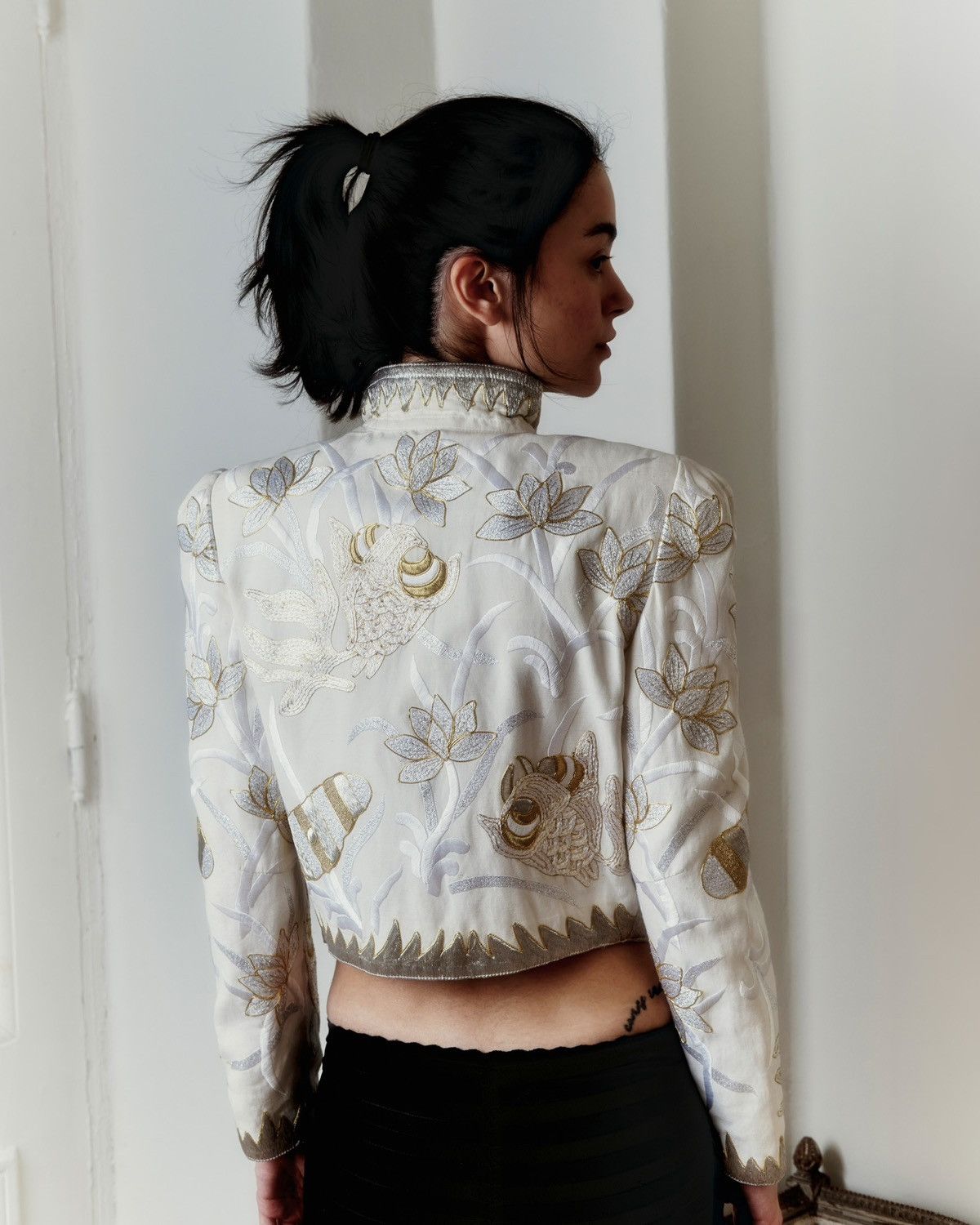 Kansai Yamamoto Kansai Yamamoto Cream Linen Jacket Gold & Silver Embroidery Size S / US 4 / IT 40 - 3 Thumbnail