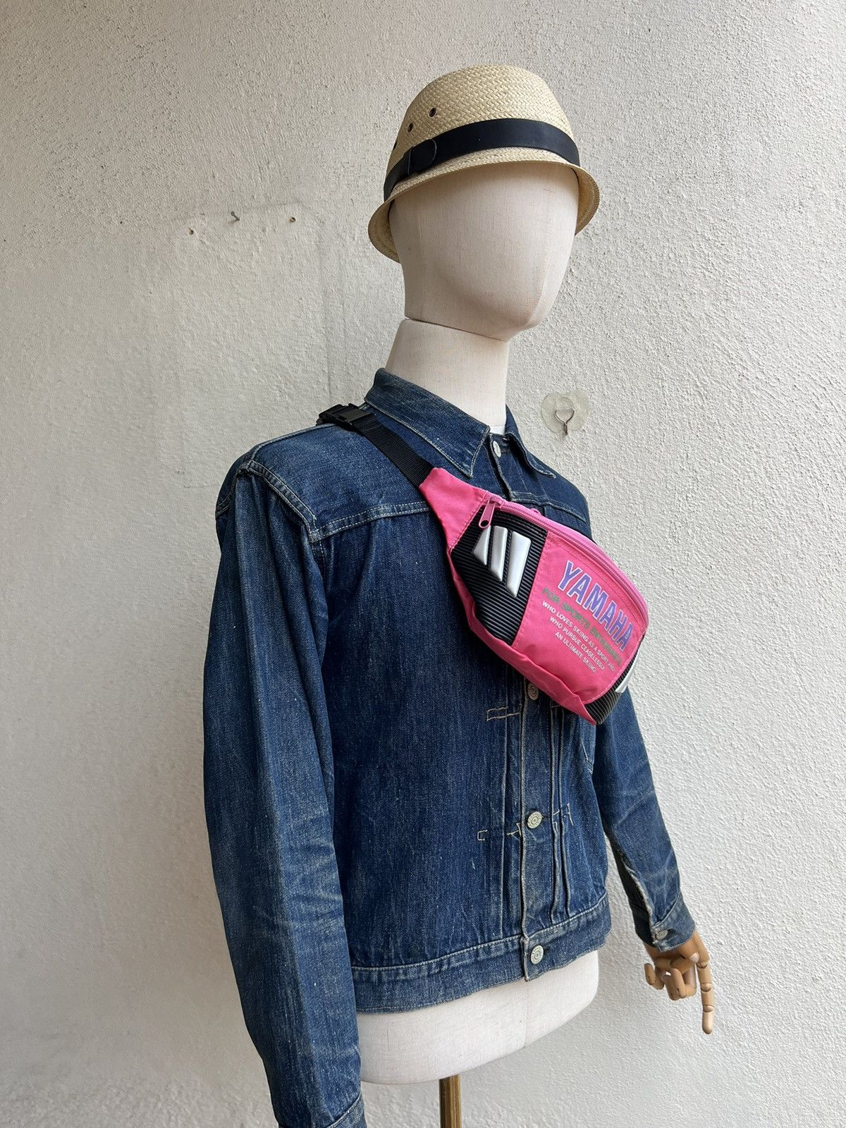 Vintage Vintage 90s Yamaha Japan Pink Waist Bag Size ONE SIZE - 3 Thumbnail