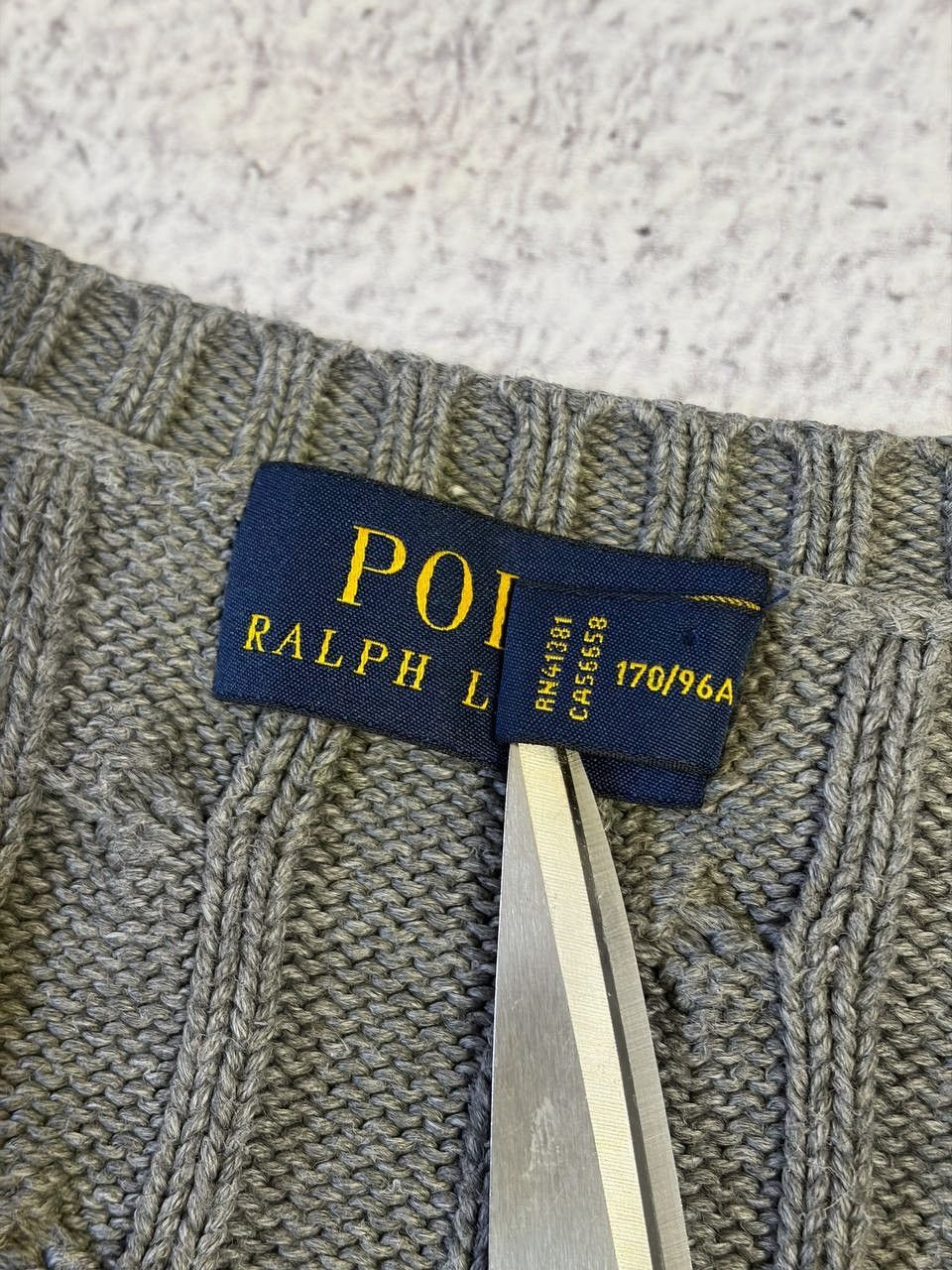 Polo Ralph Lauren Polo Ralph Lauren Braided Cable Knit V-Neck Cotton Sweater Size M / US 6-8 / IT 42-44 - 6 Thumbnail