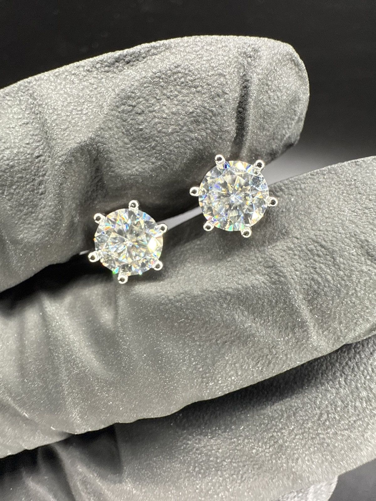 Other Iced out Stud earrings 925 sterling silver and Moissanite Size ONE SIZE - 3 Thumbnail