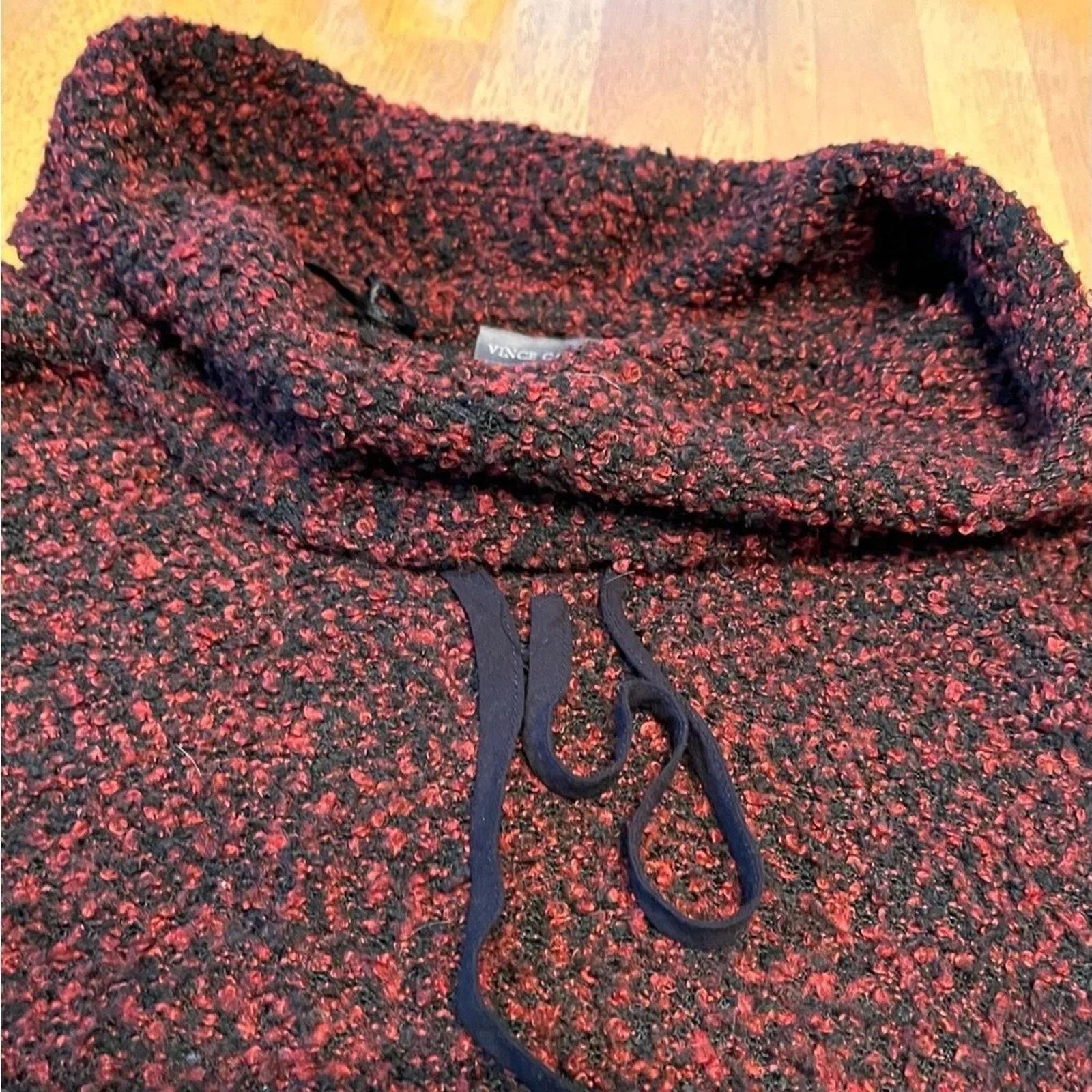 Vince Camuto Vince Camuto maroon and black sweater, size Large Size L / US 10 / IT 46 - 3 Thumbnail