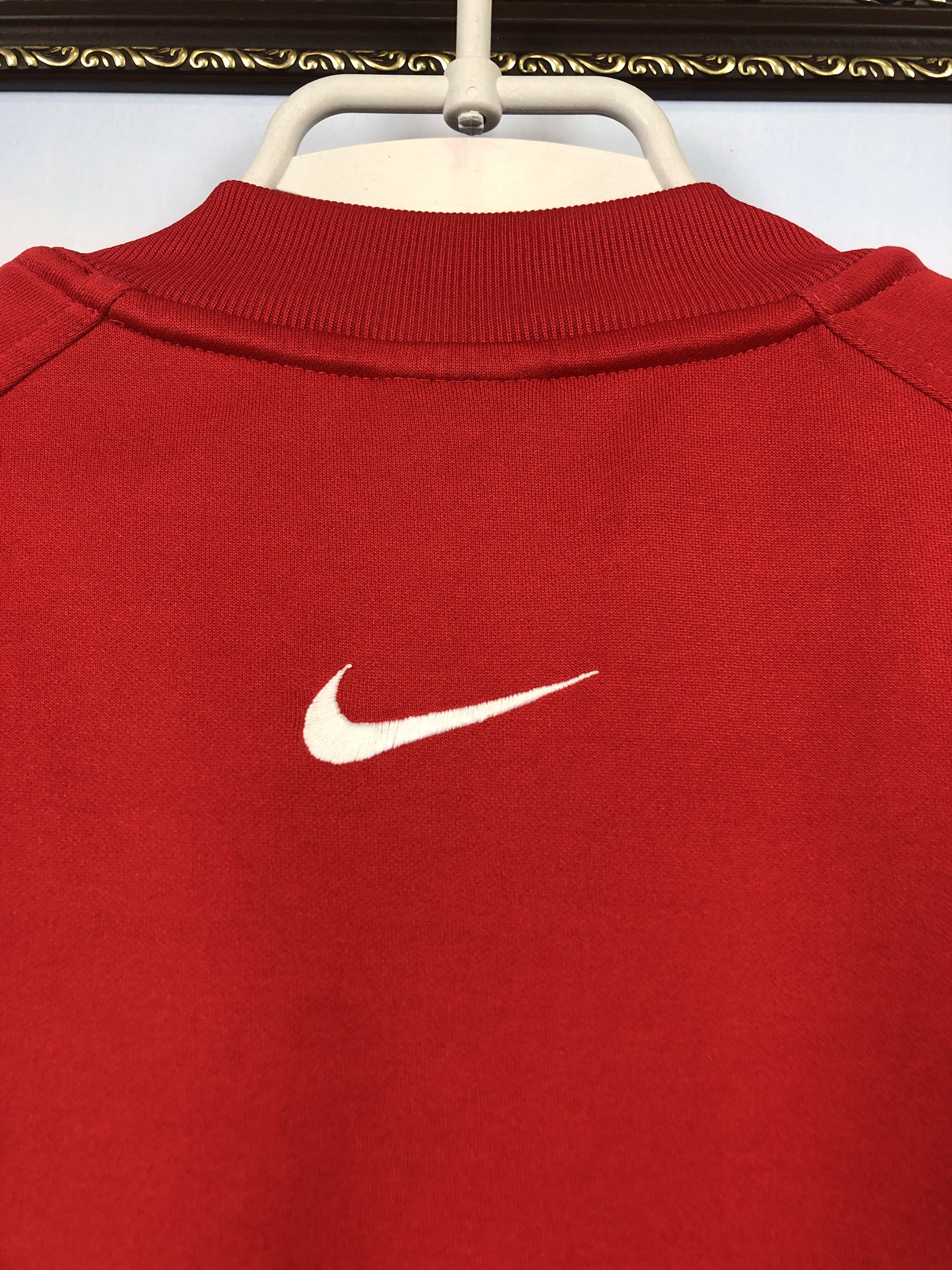 Nike Vintage Nike Sweatshirt Big Swoosh Rare Red Hype Size US M / EU 48-50 / 2 - 15 Thumbnail