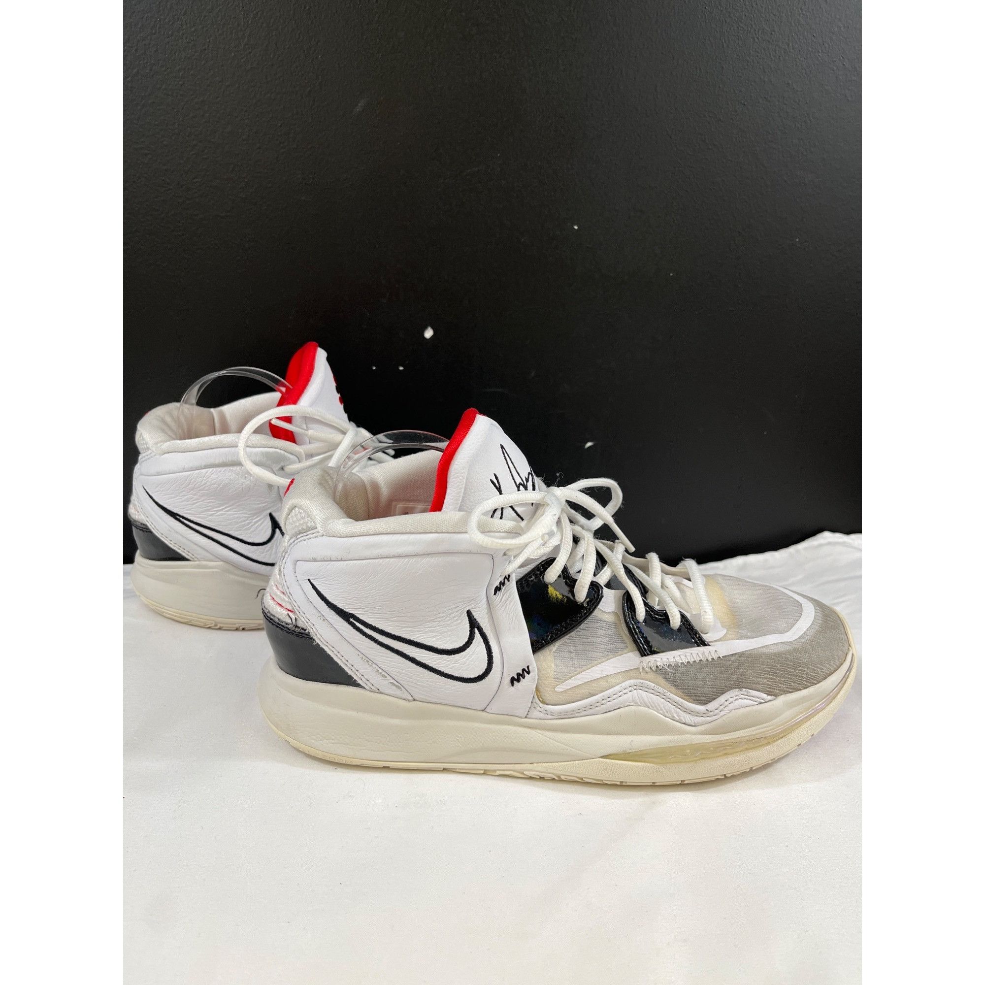 Nike Nike Kyrie Infinity CZ0204-101 Men's White Basketball Sneake Size US 10 / EU 43 - 1 Thumbnail