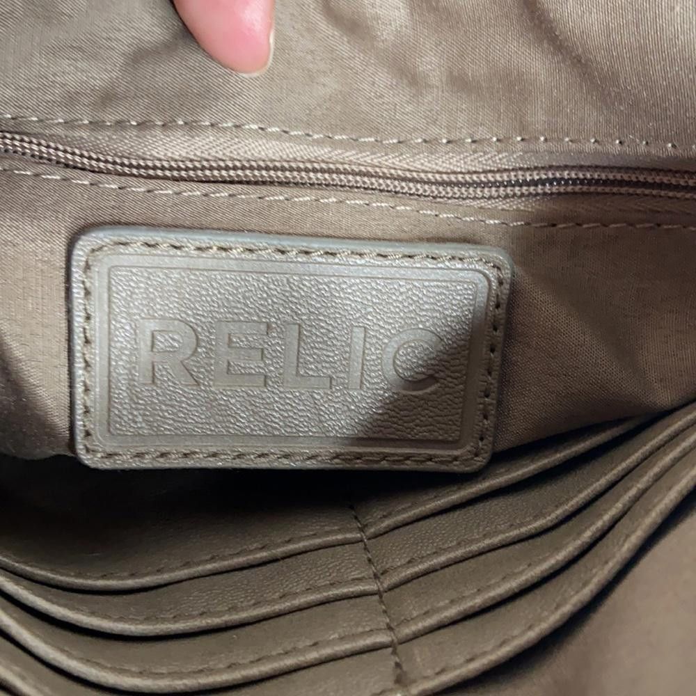 Relic Relic Brand Collection Sm. Taupe Crossbody Clutch Size ONE SIZE - 7 Thumbnail