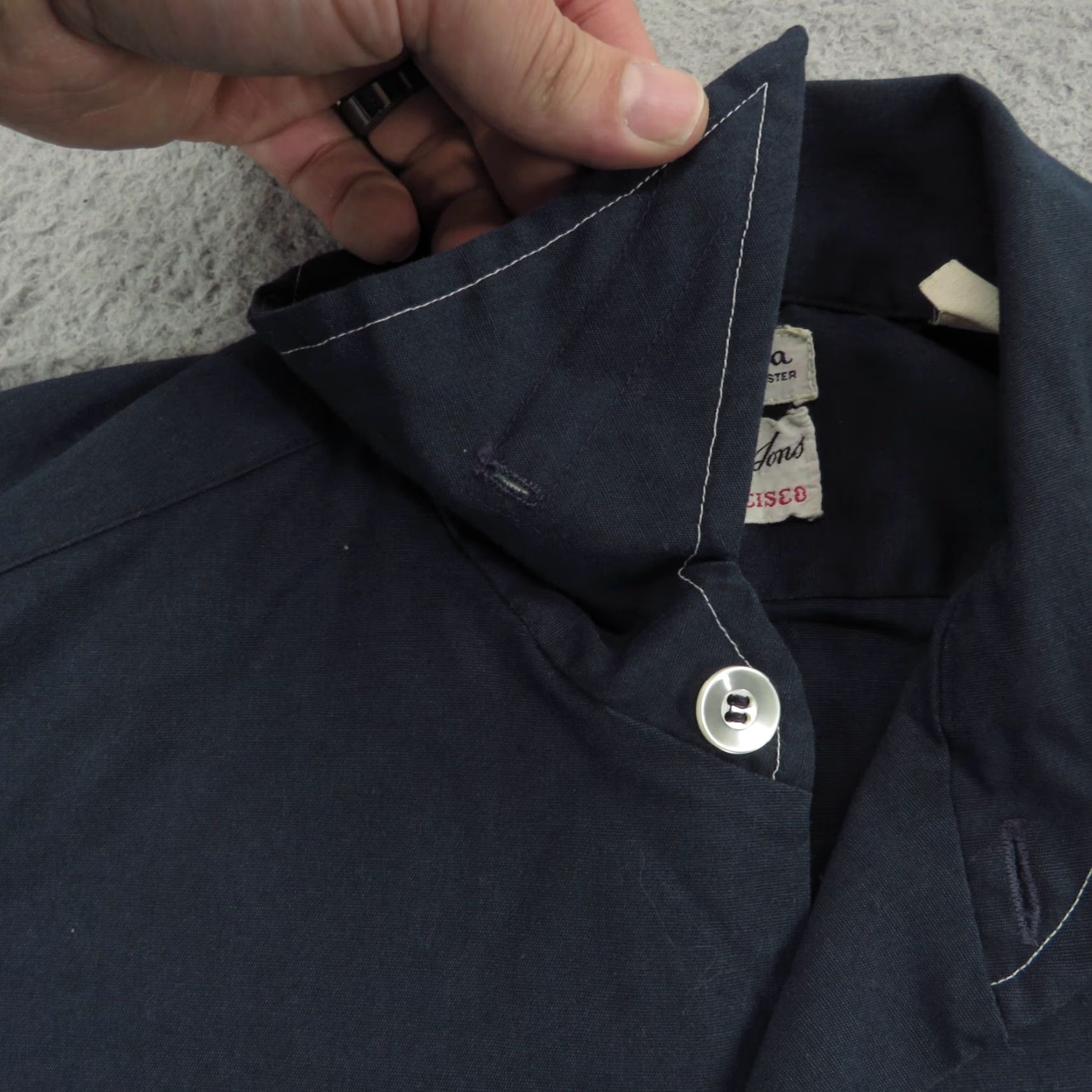 BB Dakota VINTAGE Dakota Shirt Men Medium Navy 21x28 Dacron Jacob Reeds Utility Dagger 70s Size US M / EU 48-50 / 2 - 7 Thumbnail