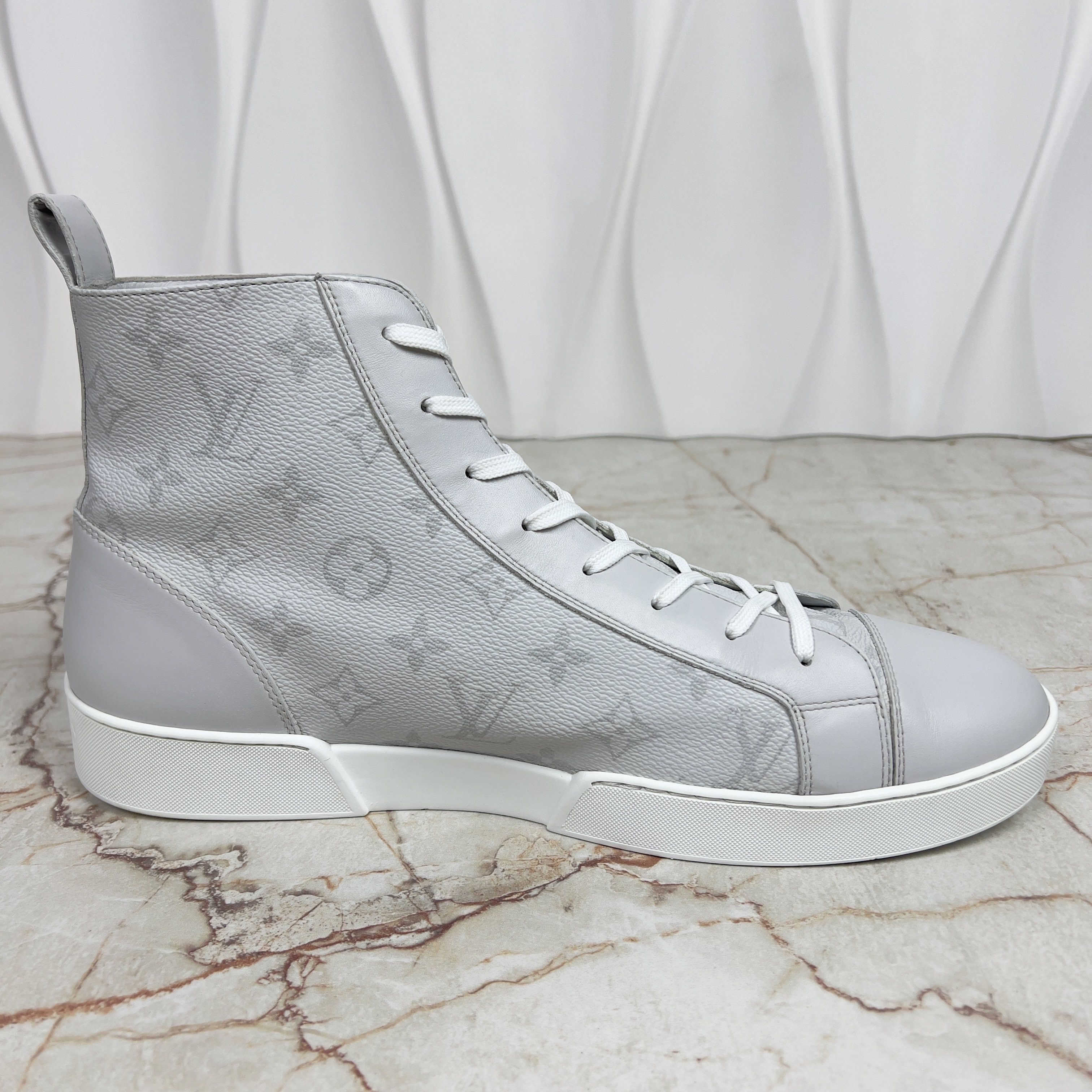 Louis Vuitton Match Up Sneaker LV Monogram Gray Leather Size US 11 / EU 44 - 5 Thumbnail