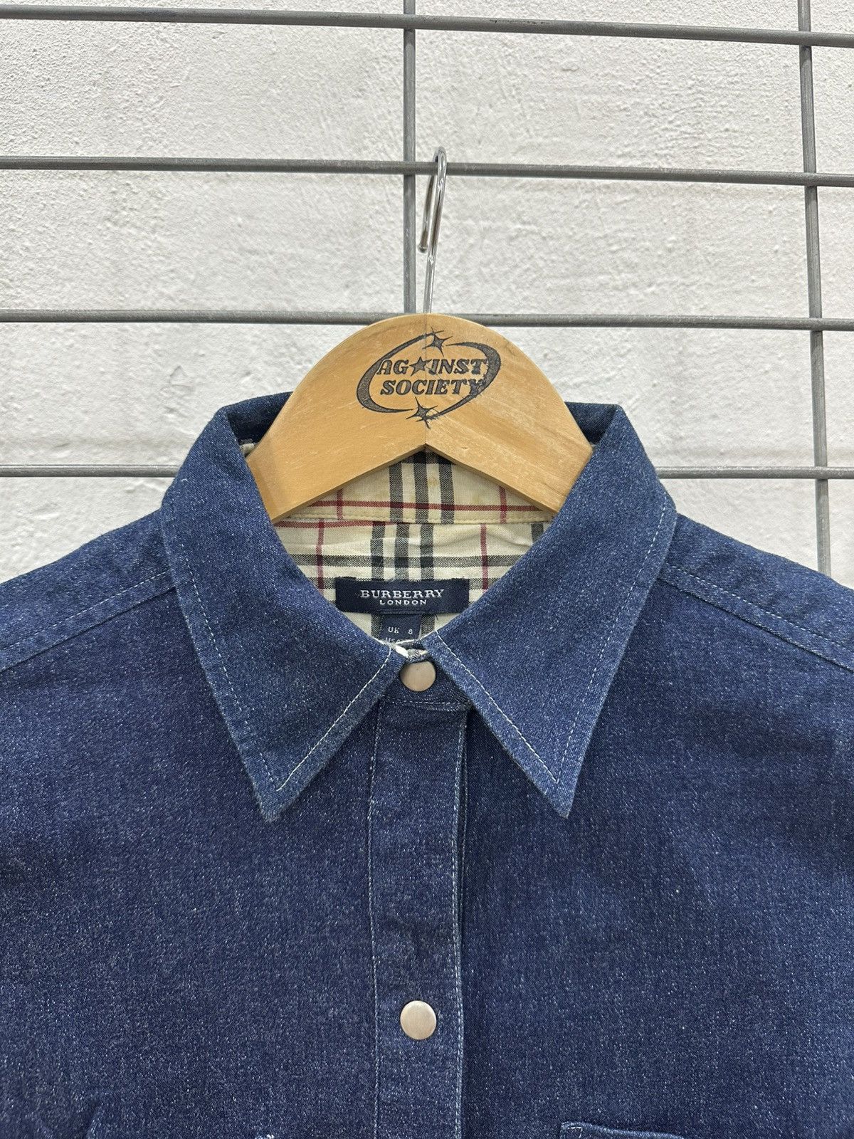 Burberry Rare And Beautiful Burberry Denim Double Pocket Work Shirt Size S / US 4 / IT 40 - 4 Thumbnail