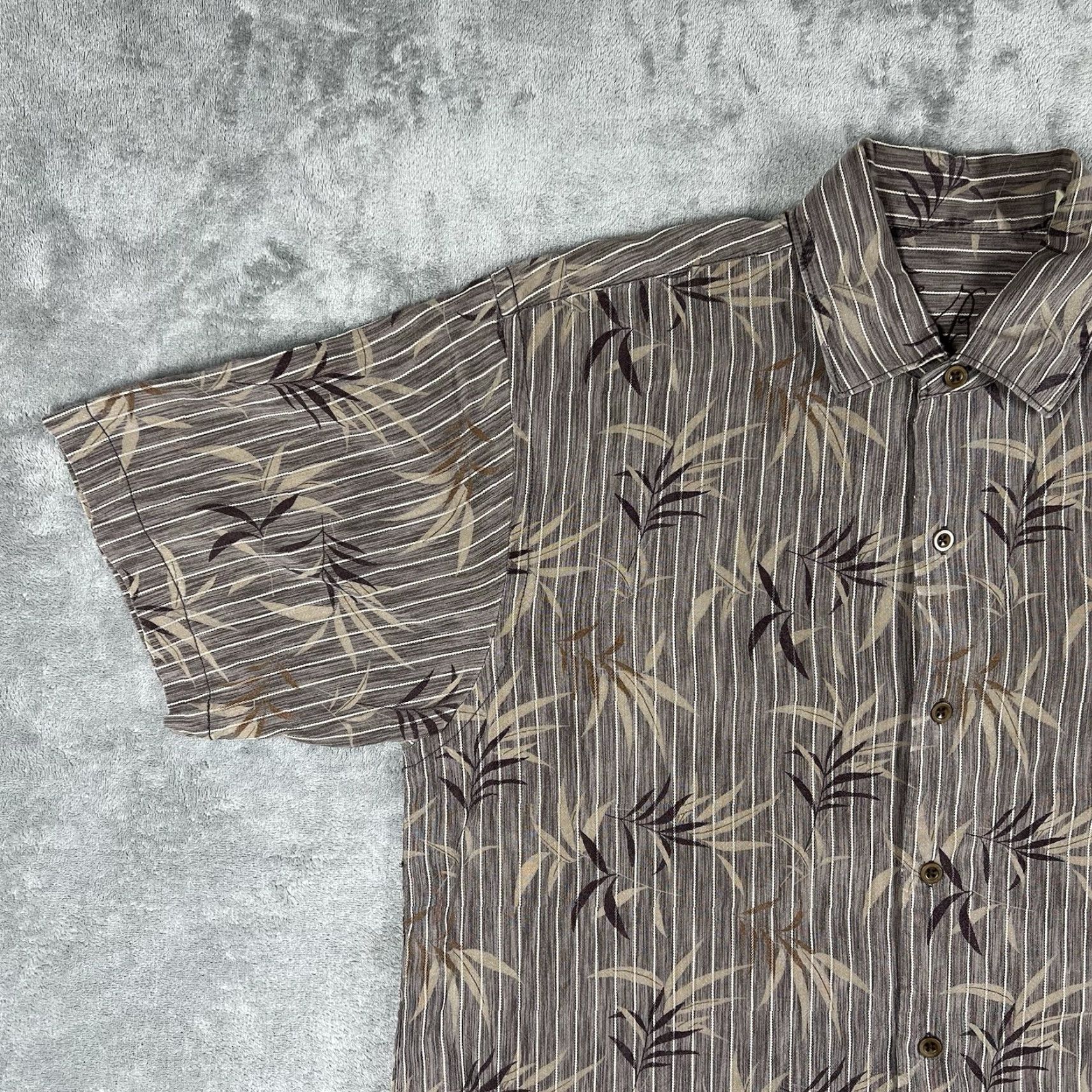 Tommy Bahama Tommy Bahama Shirt M Mens Hawaiian Button-Up Short Sleeve Brown 100% Tencel Lyocell Floral Classic Casual Size US M / EU 48-50 / 2 - 2 Thumbnail