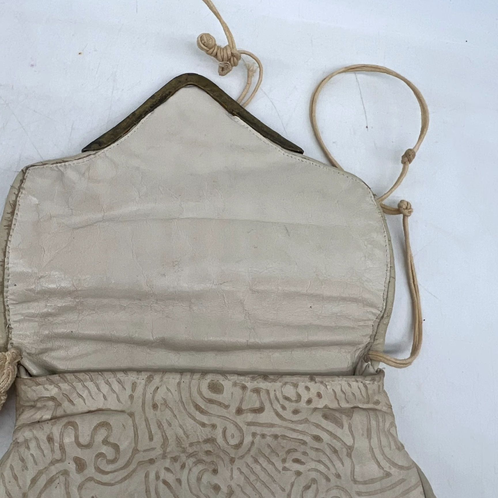 Vintage VINTAGE Crossbody Clutch Purse Beige Small Womens Crossbody Beige Geometric Fringe Faux Leather Snap Gold Hardware Bag 6x7x2 in Size ONE SIZE - 4 Thumbnail