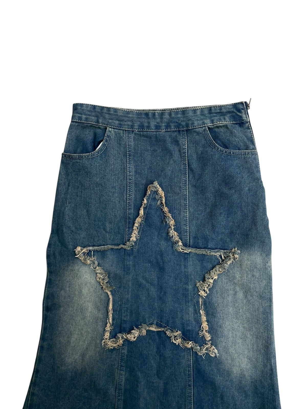 If Six Was Nine Unknown mud max patched star midi skirt gothic emo Size 28" / US 6 / IT 42 - 2 Thumbnail