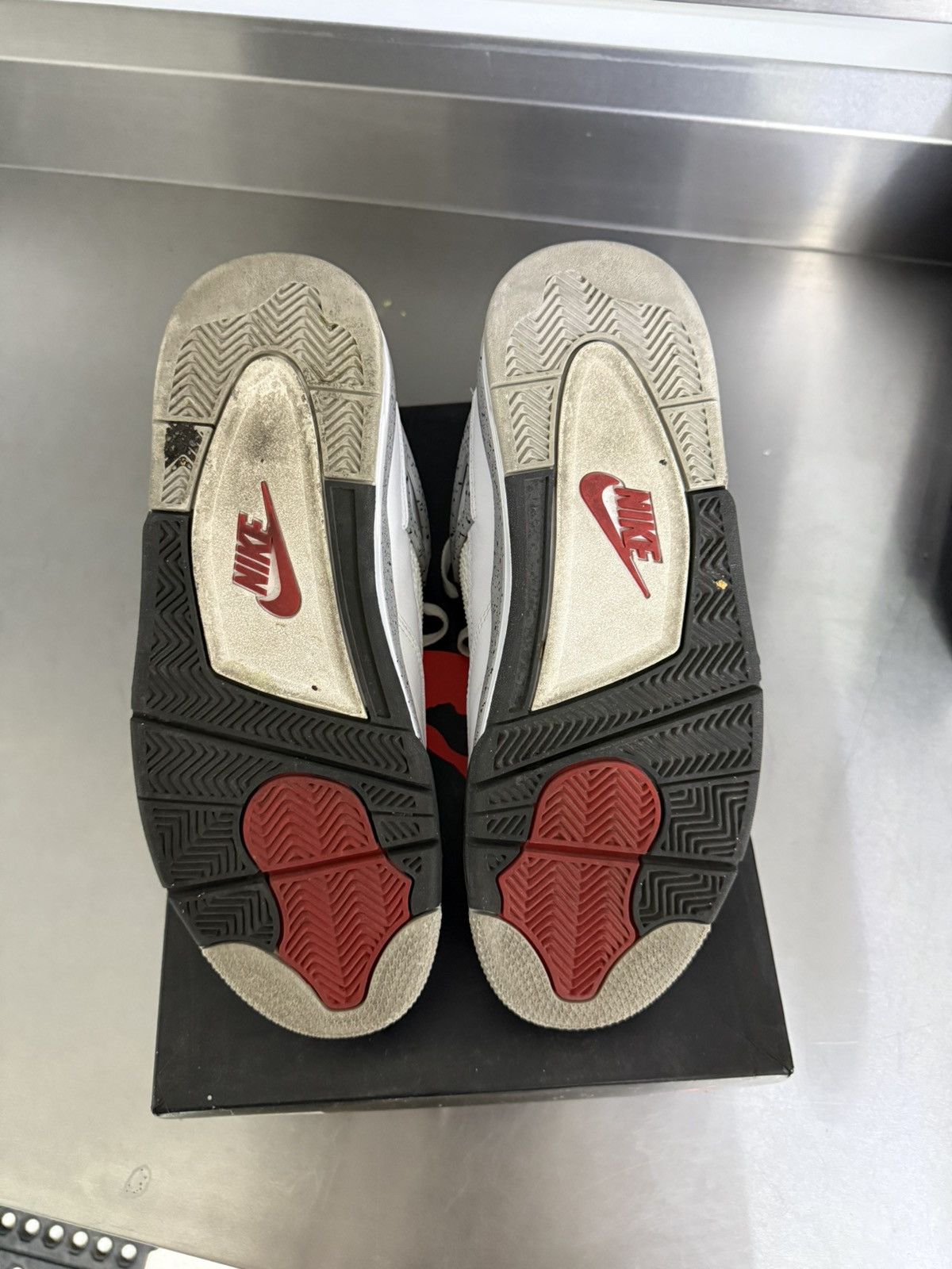 Jordan Brand Jordan 4 white cement Size US 11 / EU 44 - 6 Thumbnail