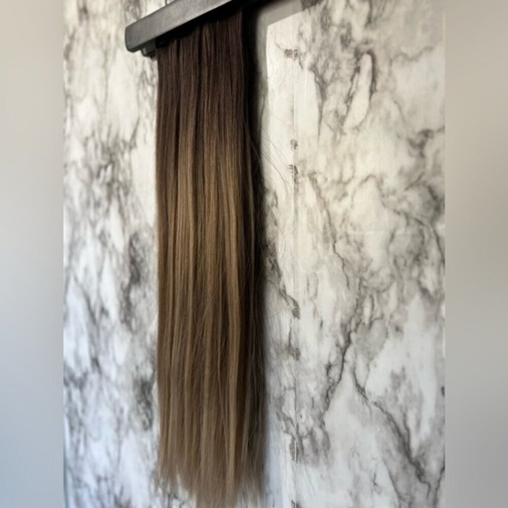 Other 24 Inch Balayage Style Clip in Hair Extensions Brown to Lig Size ONE SIZE - 2 Thumbnail