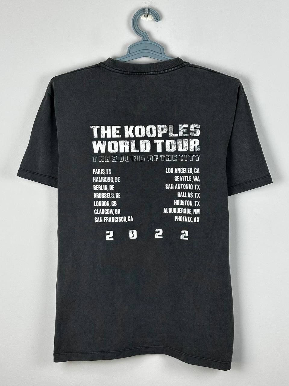 The Kooples The Kooples Faded Grey Big Logo T Shirt Size US M / EU 48-50 / 2 - 1 Thumbnail