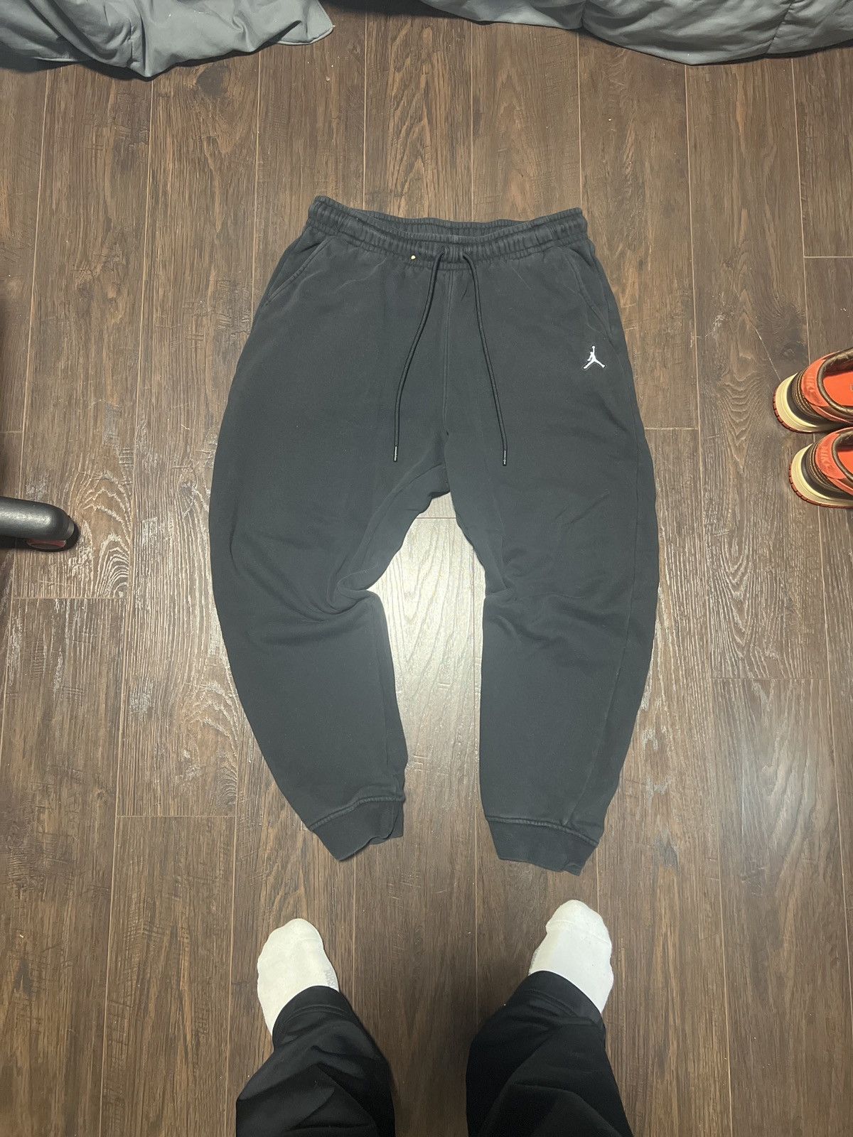 Jordan Brand Jordan sweatpants size large Size US 35 - 5 Thumbnail