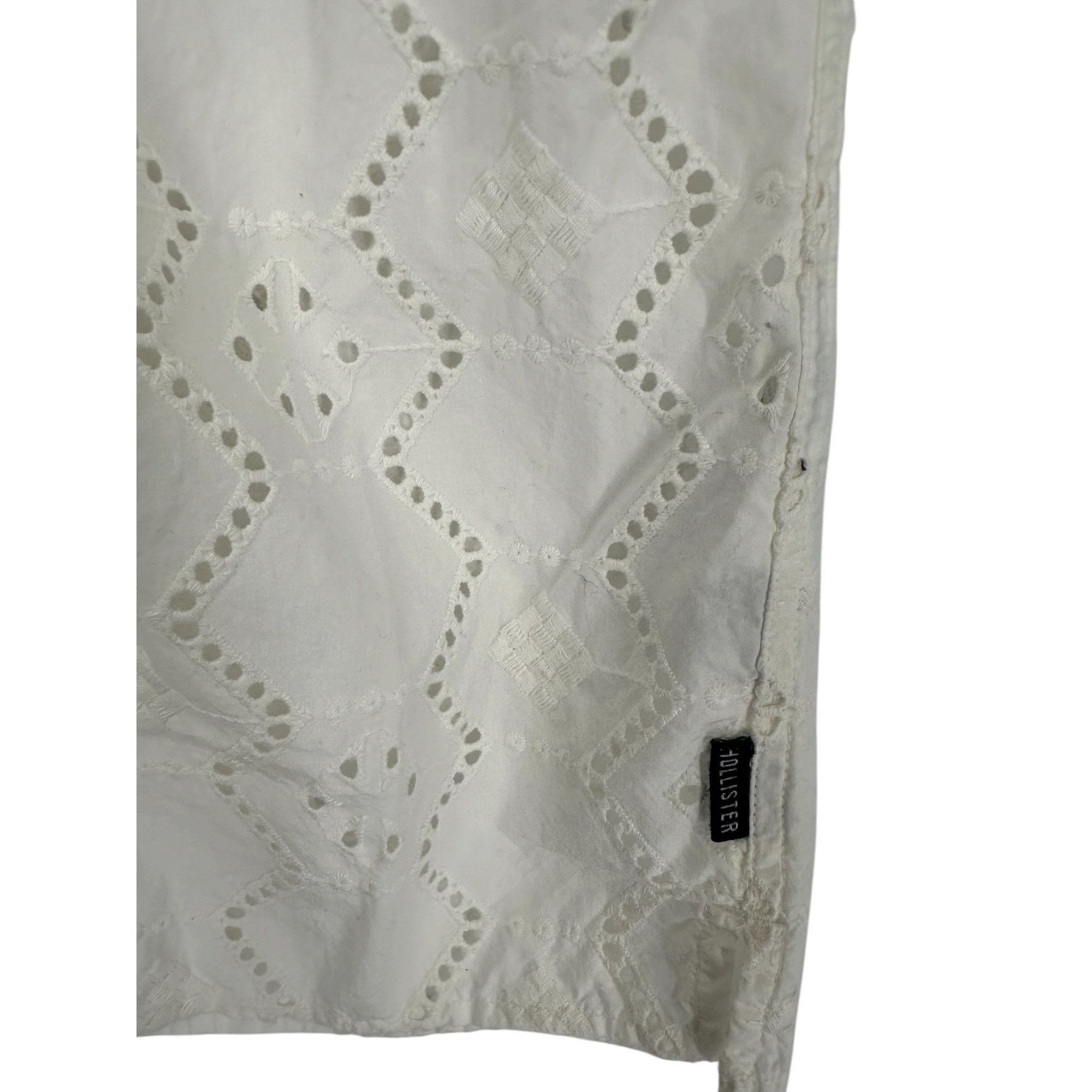 Hollister Hollister Shirt - White Eyelet Button-Up - Size Small Size US S / EU 44-46 / 1 - 7 Thumbnail