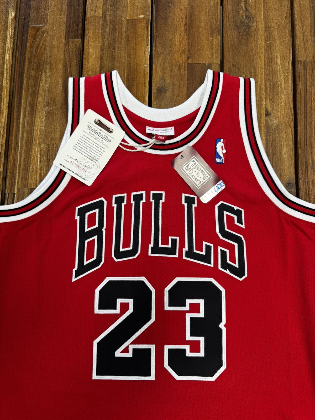 Mitchell & Ness Authentic HWC 1997-98 Michael Jordan Chicago Bulls Jersey Size US L / EU 52-54 / 3 - 3 Thumbnail