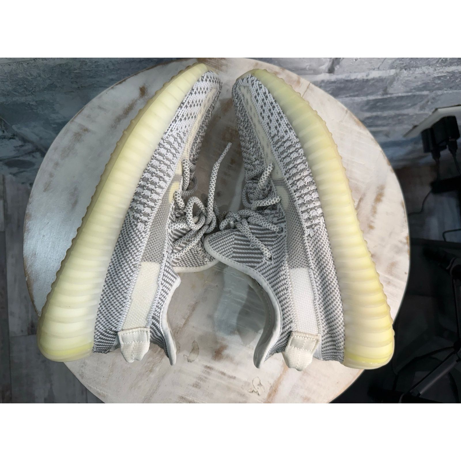 Adidas × Yeezy Adidas Yeezy Boost 350 V2 Static (Non-Reflective) Size 7 Size US 7 / EU 40 - 5 Thumbnail