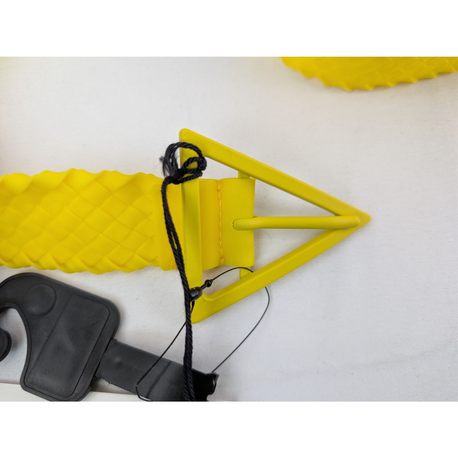 Bottega Veneta o1rshd1 Size: 100 / Intreccio Rubber Belt in Lemon Size 40 - 6 Thumbnail