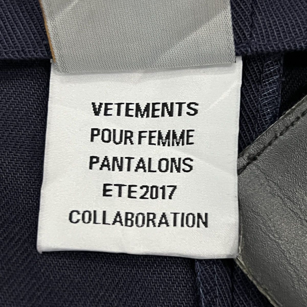 Vetements Vetements FW17 x Carhartt Overalls Size US S / EU 44-46 / 1 - 17 Thumbnail