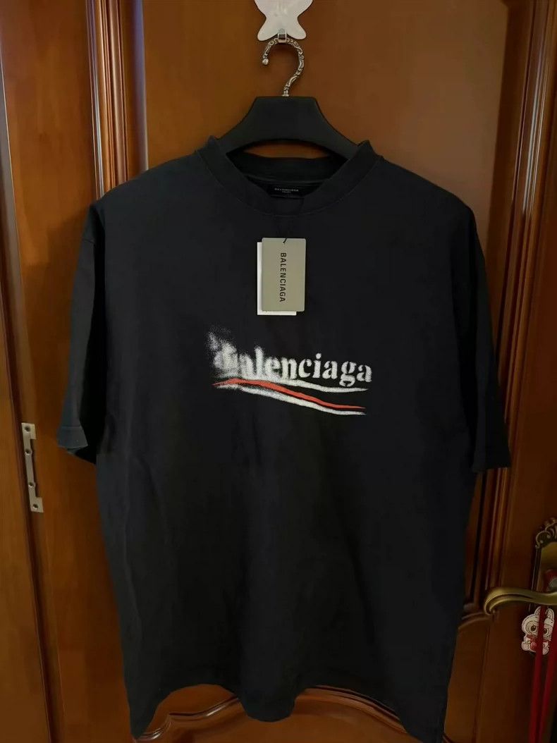 Balenciaga Balenciaga Blur Coke Short Sleeve M Size Size US M / EU 48-50 / 2 - 1 Thumbnail