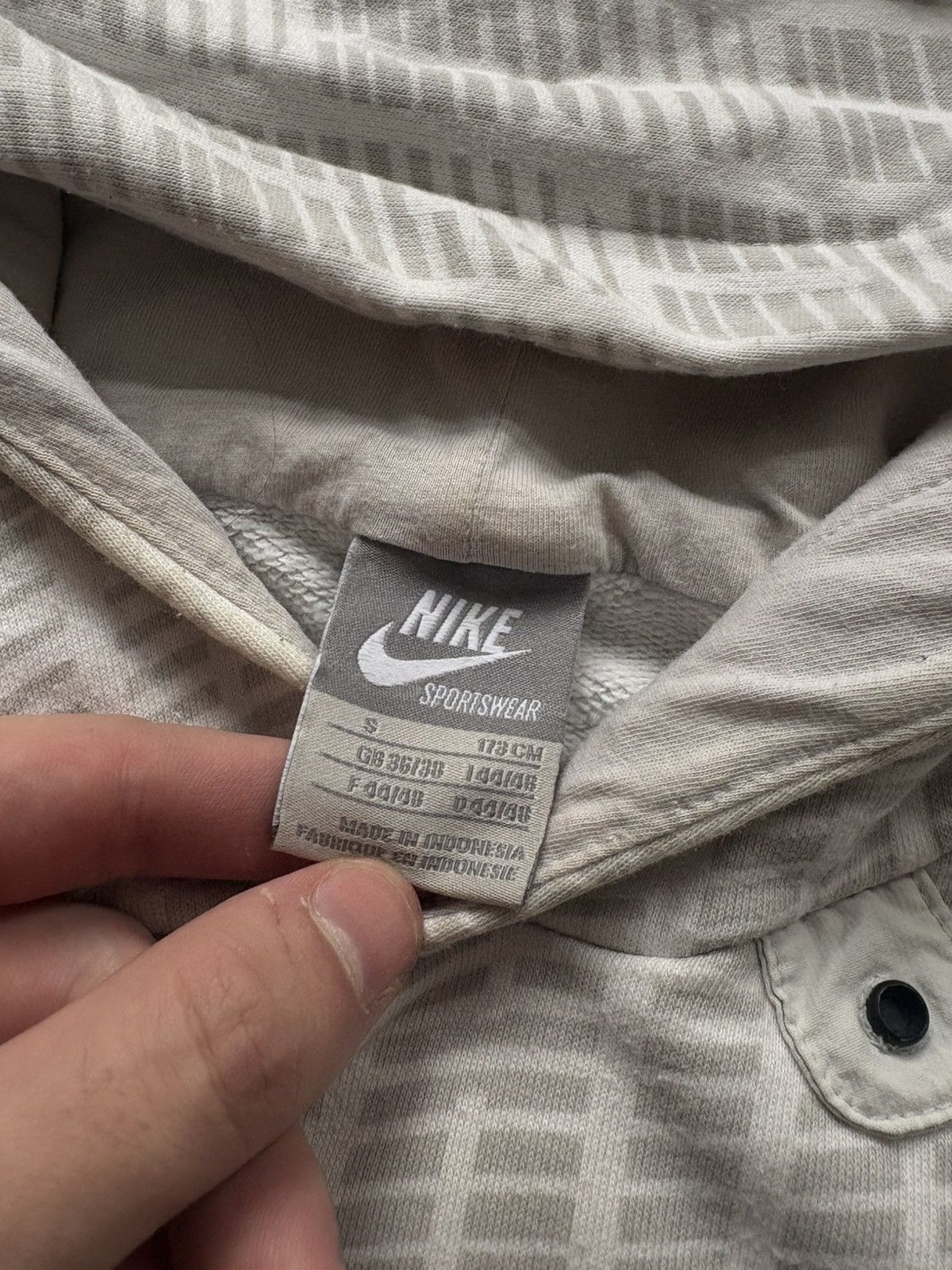 Nike 00s Vintage Nike Oversized Monogram Logo Oversized Hoodie Size US S / EU 44-46 / 1 - 6 Thumbnail