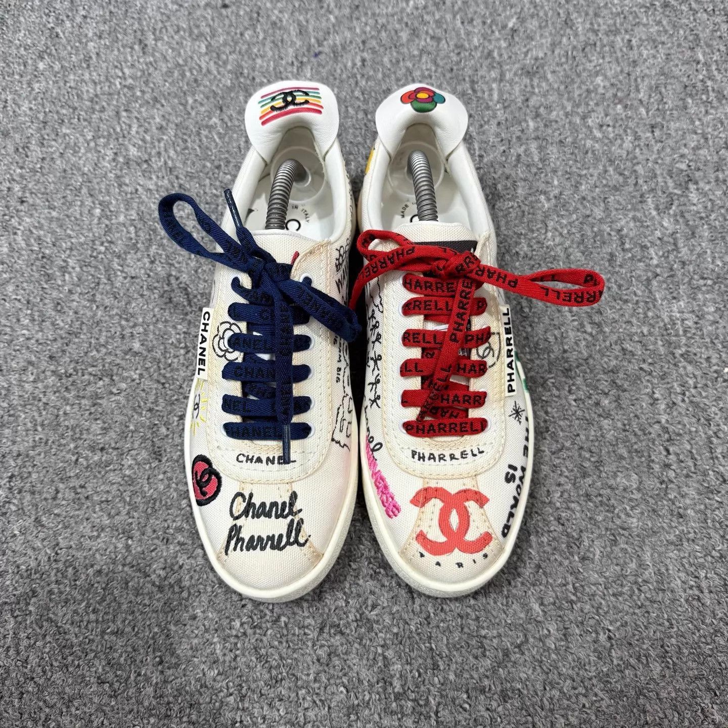 Chanel Chanel x Pharrell Doodle White Kicks Women's 35.5 99 New Size US 5 / IT 35 - 3 Thumbnail
