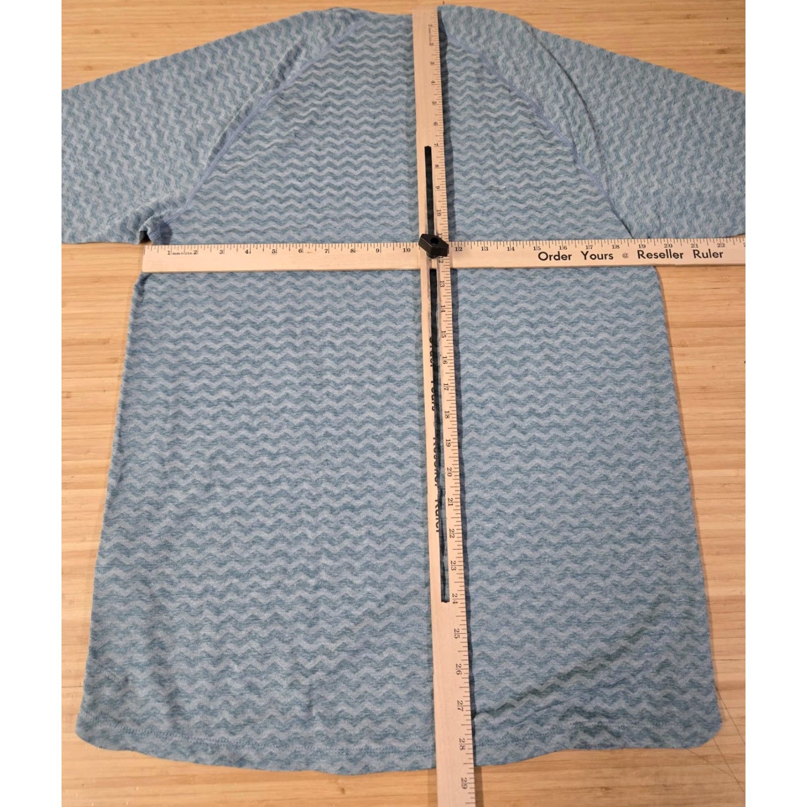 Patagonia Patagonia Shirt Mens M Blue Wave Pattern Raglan Short Sleeve Performance Jersey Polyester Crew Neck T-Shirt Size US M / EU 48-50 / 2 - 6 Thumbnail