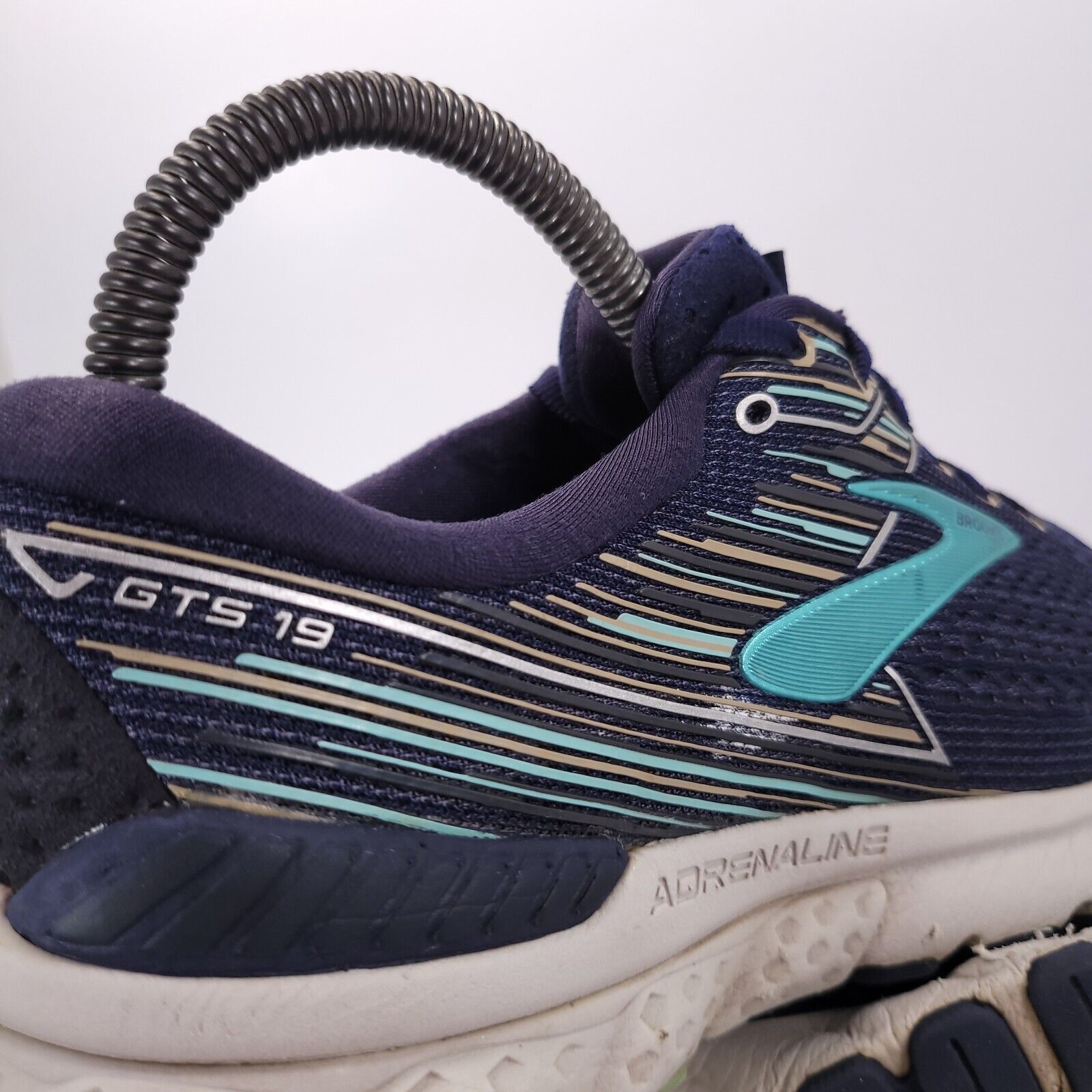 Brooks Brooks Adrenaline GTS 19 Shoe Womens Size 7 1202841B450 Blue Size US 7 / IT 37 - 8 Thumbnail