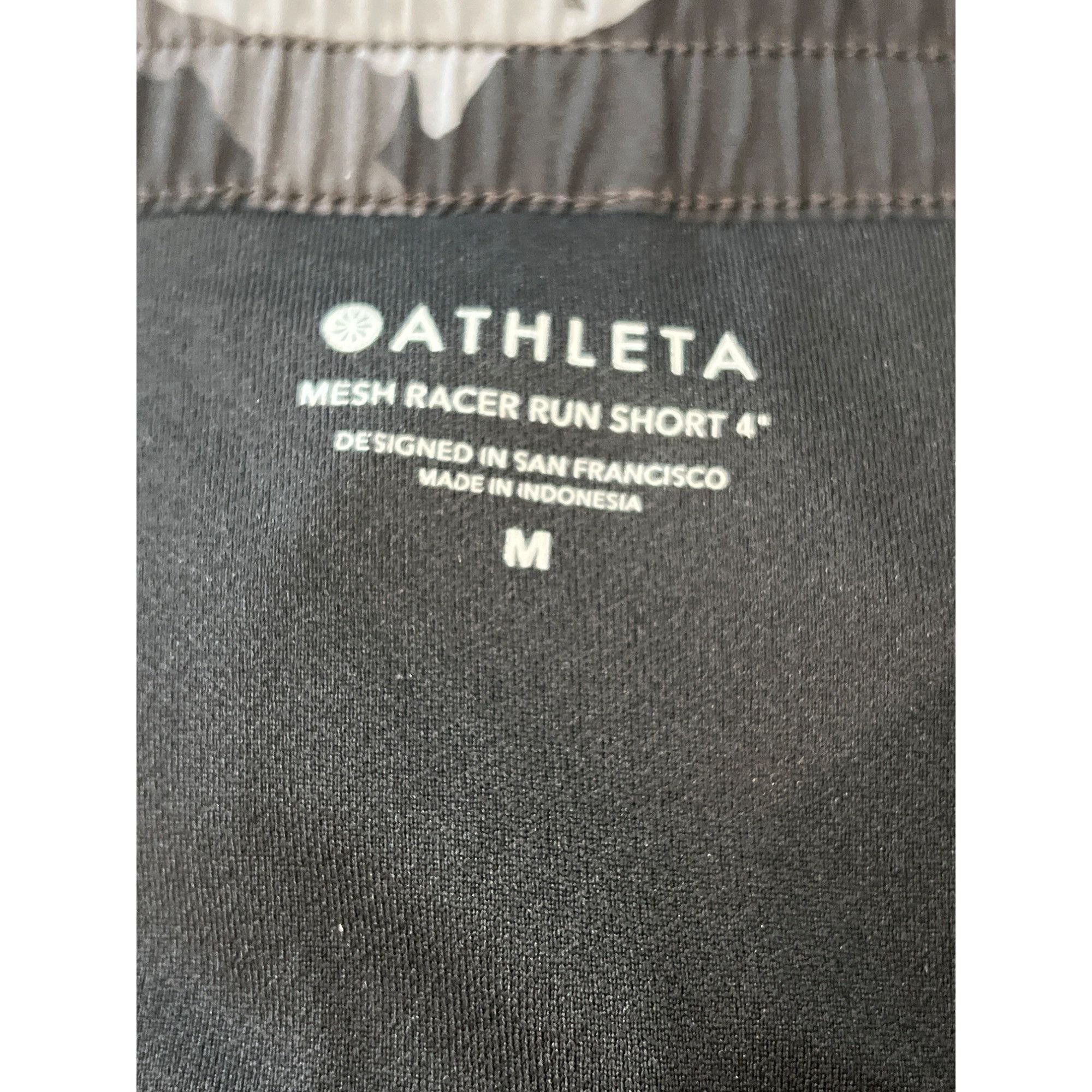 Athleta Athleta Mesh Racer Run Shorts 4" Black Camo Womens Medium Size 32" / US 10 / IT 46 - 5 Thumbnail