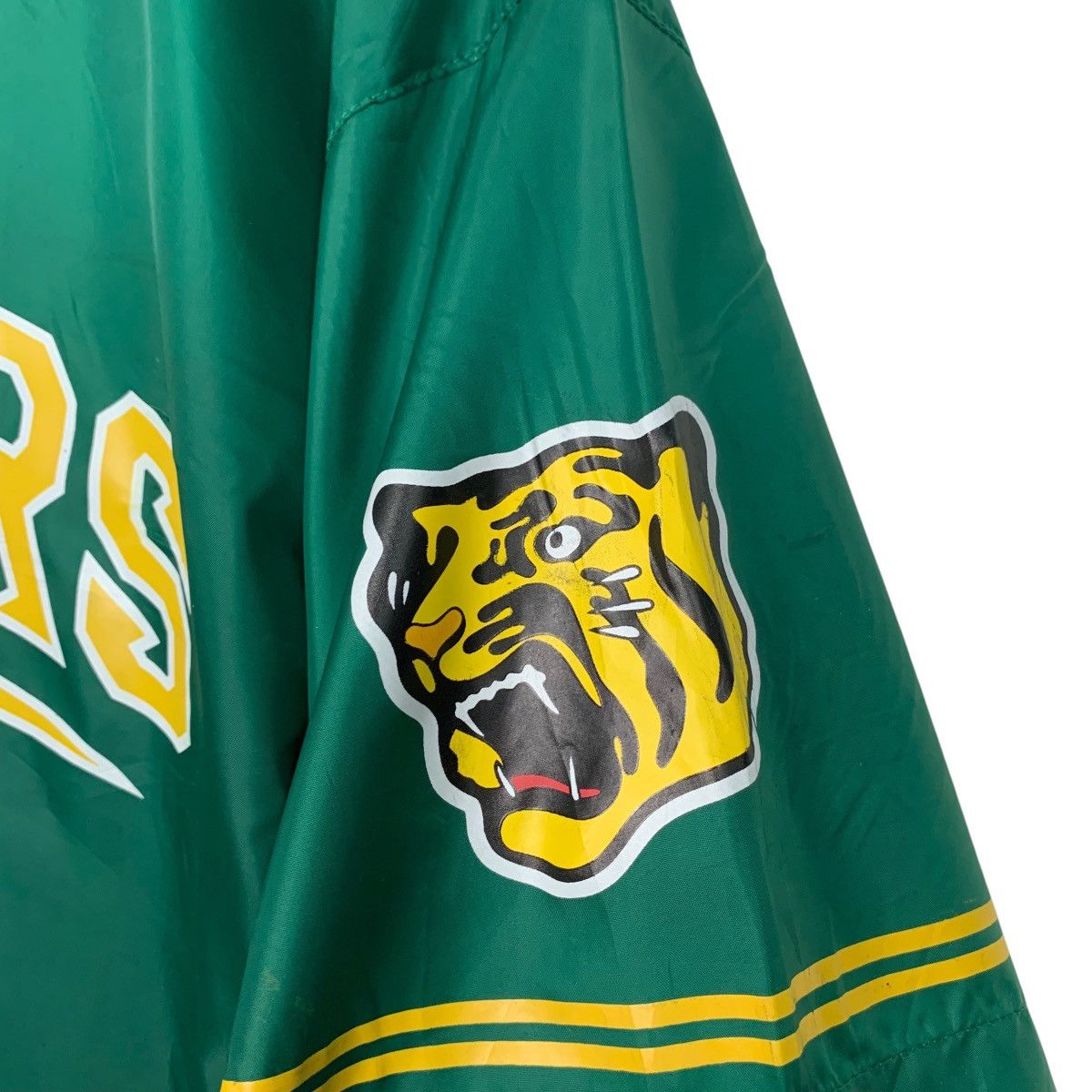 Japanese Brand HANSHIN TIGERS Big Logo V Neck Jersey #2811-C127 Size US XL / EU 56 / 4 - 9 Thumbnail