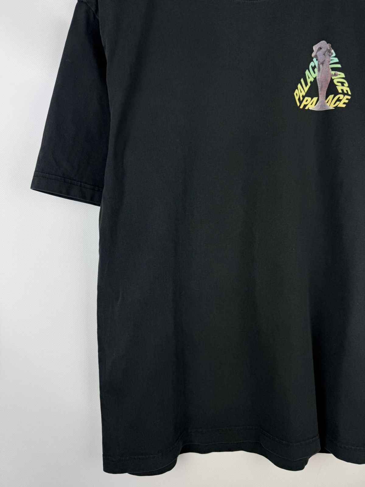 Palace Palace Skateboards Rolls P-3 Men’s Big Back Logo T Shirt Size US M / EU 48-50 / 2 - 15 Thumbnail