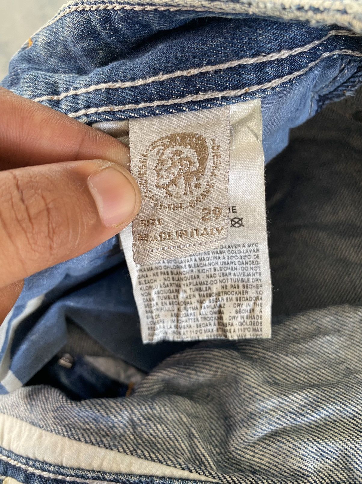 Diesel Diesel Poiak Acid Wash Made in Italy Denim Pants Size US 32 / EU 48 - 16 Thumbnail