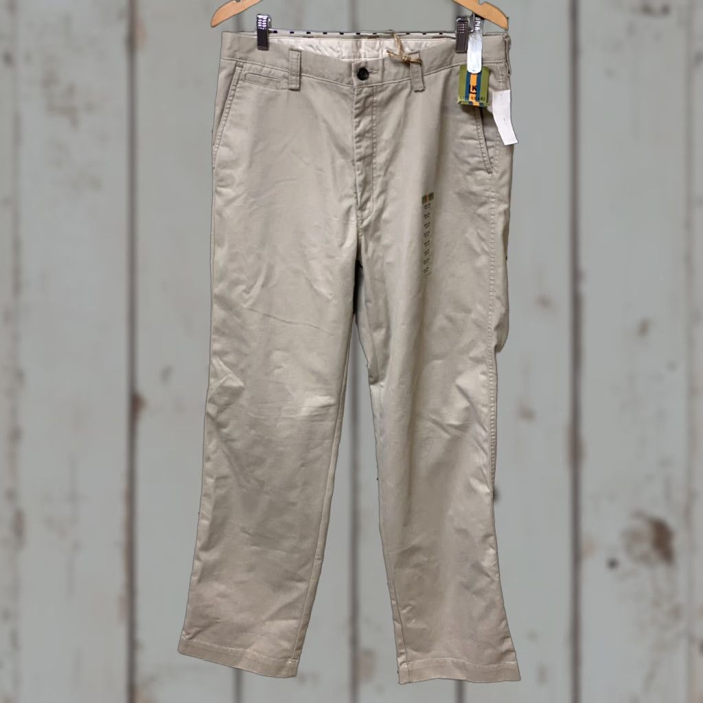 Haggar Haggar Khaki Pants Mens 34x34 Relaxed Straight Flat Front Cotton Blend Brown 34 Inseam Style Khaki Size US 34 / EU 50 - 1 Thumbnail