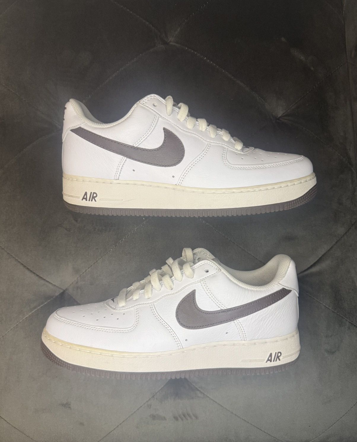 Nike Nike Air Force 1 Low Chocolate Size US 10 / EU 43 - 3 Thumbnail