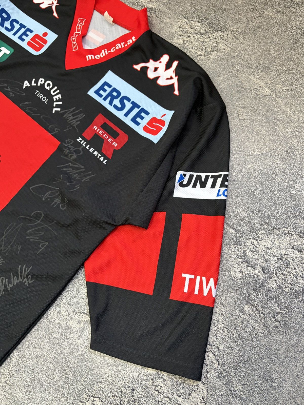 Kappa Team Signed HC Innsbruck Kappa Hockey Jersey #57 Clark XL Size US XL / EU 56 / 4 - 8 Thumbnail