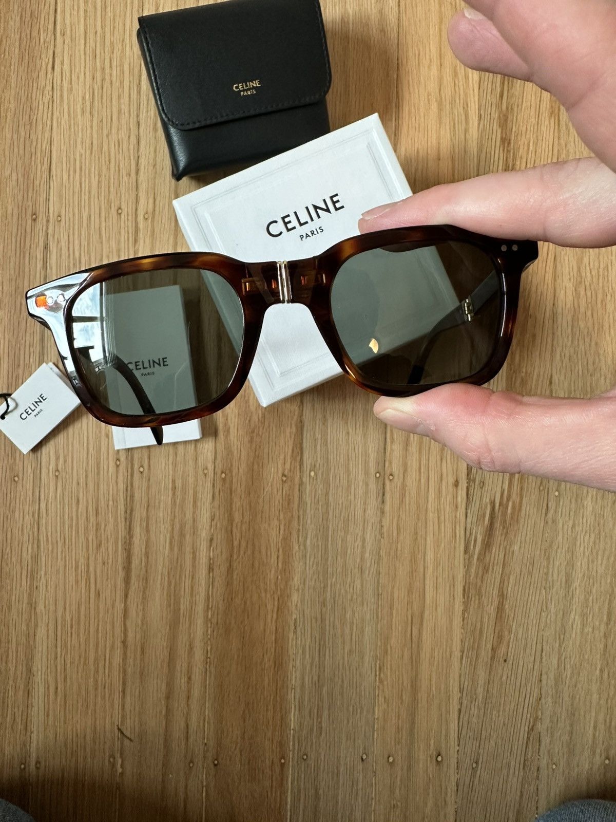 CELINE セリーヌ サングラス ケース付き CL40070I CELINE CL40070i/56J - Sunglasses