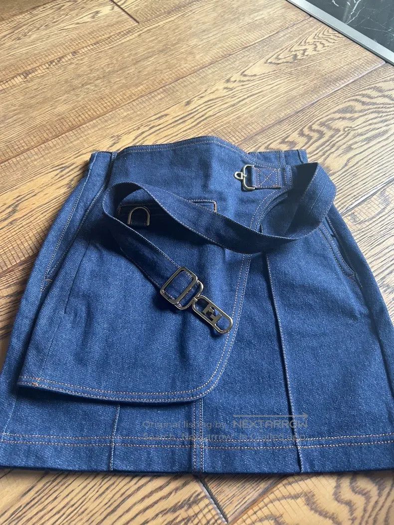 Fendi Fendi Denim Skirt Size 24" / US 00 / IT 34 - 1 Thumbnail