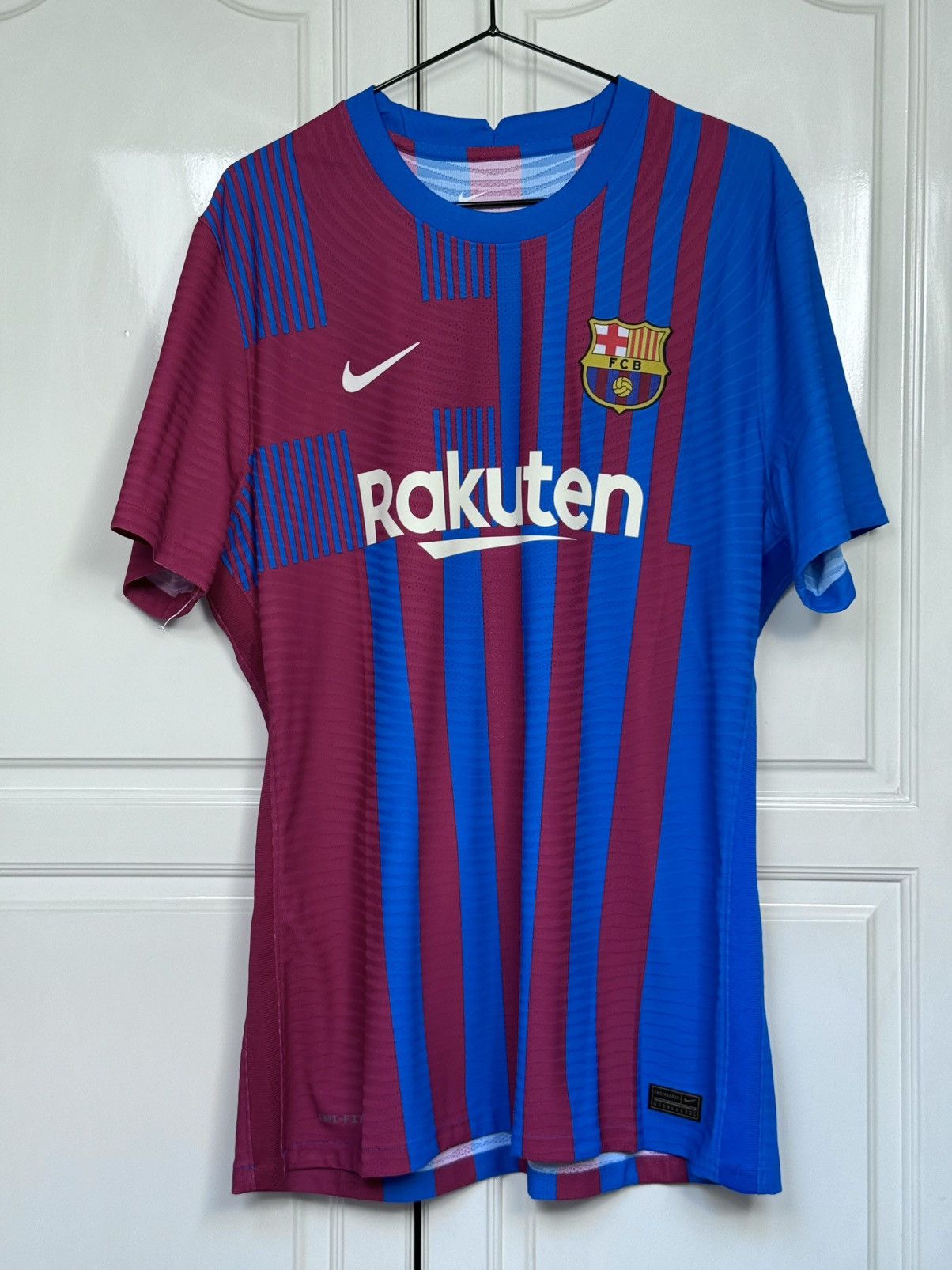 Nike Player issue Barcelona 2021-22 #3 PIQUE XL Size (NEW) Size US XL / EU 56 / 4 - 2 Thumbnail