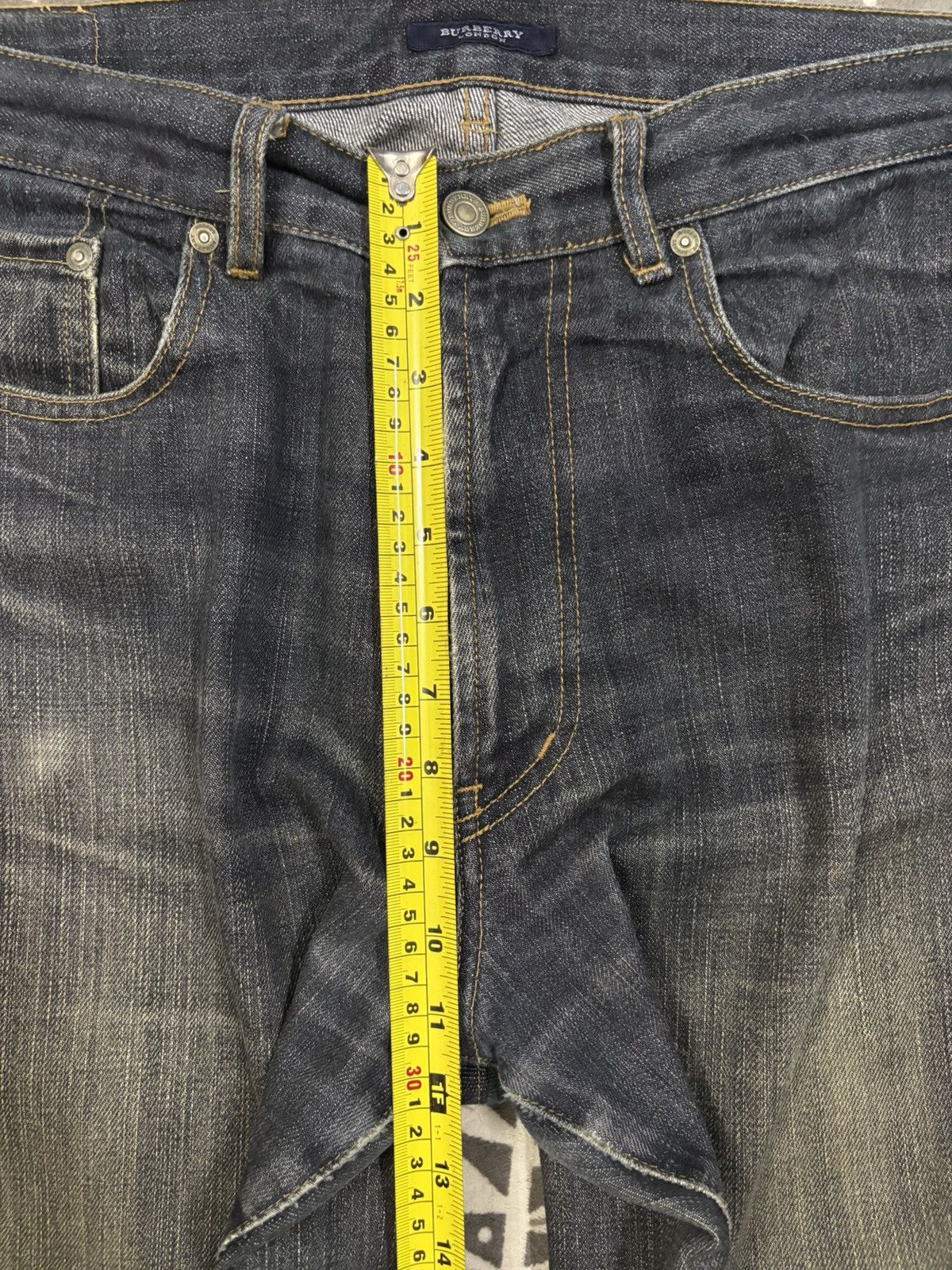 Burberry Vintage Burberry London NovaCheck Loose Fit Distressed Jeans Size US 34 / EU 50 - 17 Thumbnail