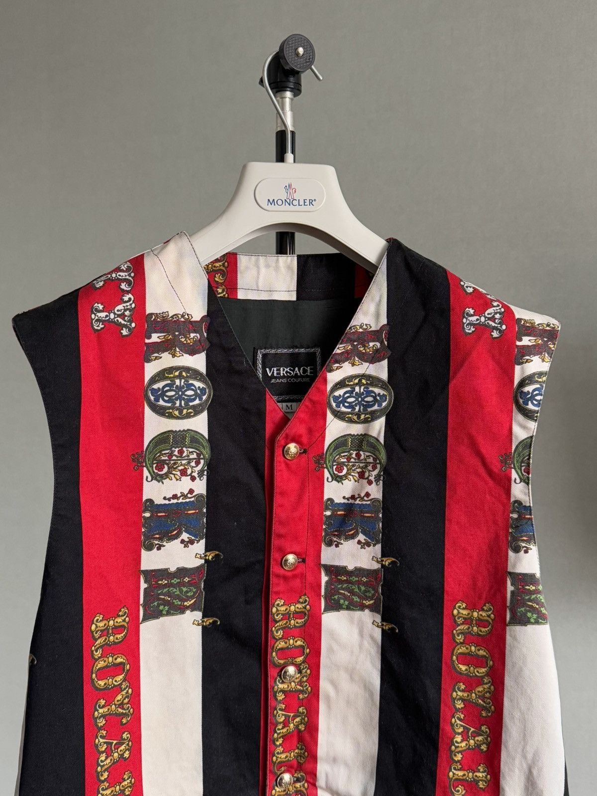 Versace Jeans Couture Vintage Versace vest Size US M / EU 48-50 / 2 - 2 Thumbnail