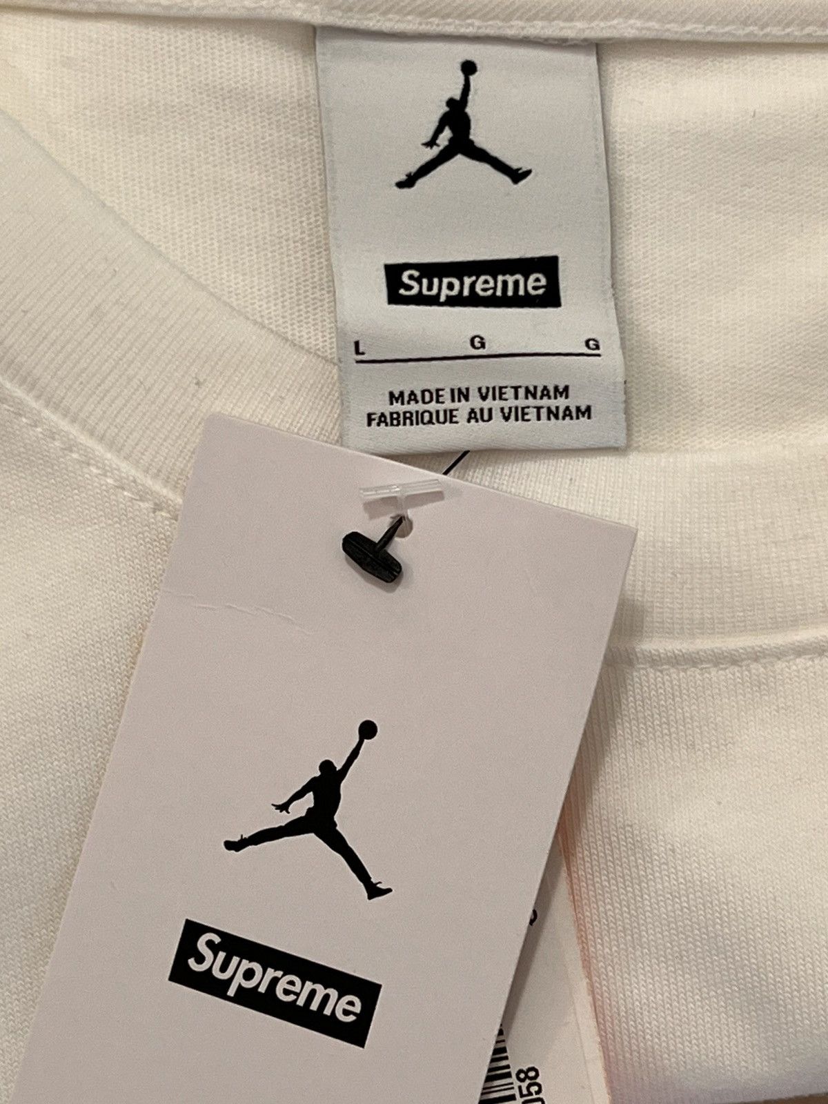 Jordan Brand Supreme Jordan Biggie Notorious BIG tee Tshirt white photo Size US L / EU 52-54 / 3 - 17 Thumbnail